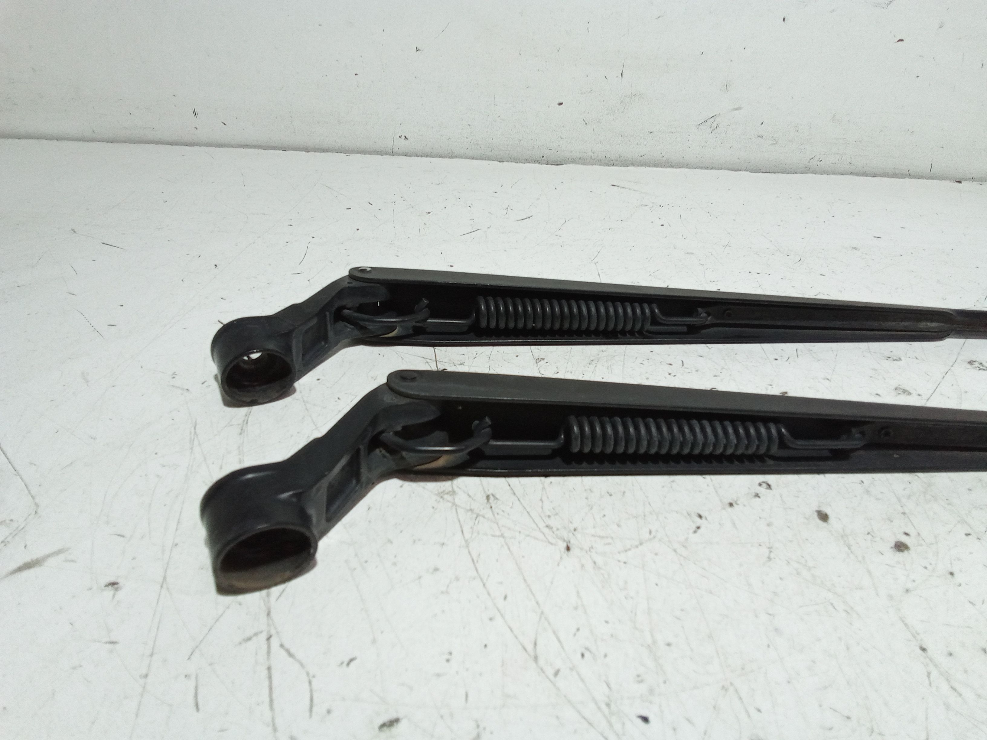 Bracci Tergi ant. SUBARU Justy 3 Serie