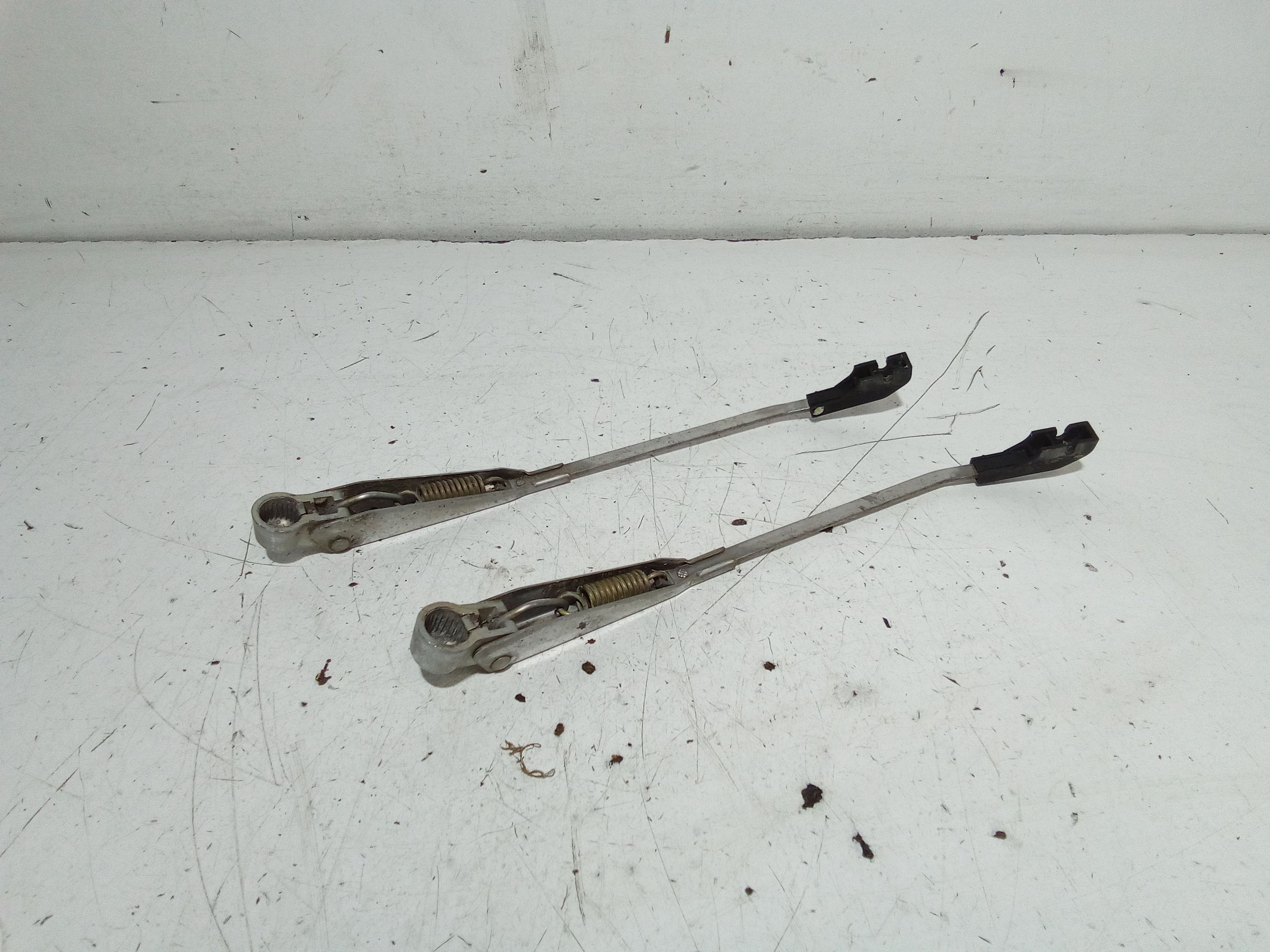 Bracci Tergi ant. FIAT 850 1 Serie