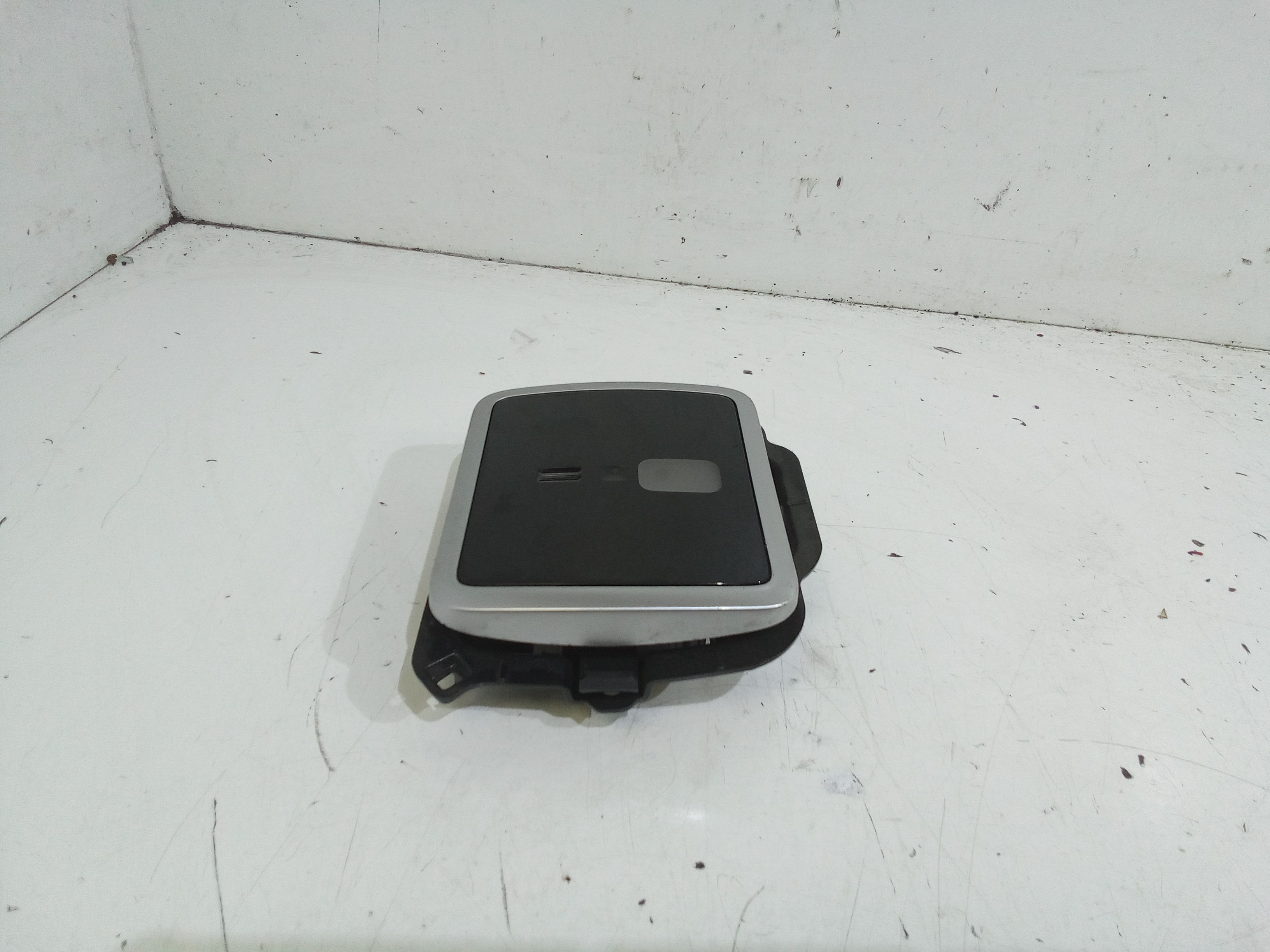 Plafoniera posteriore LAND ROVER Range Rover 4 Serie