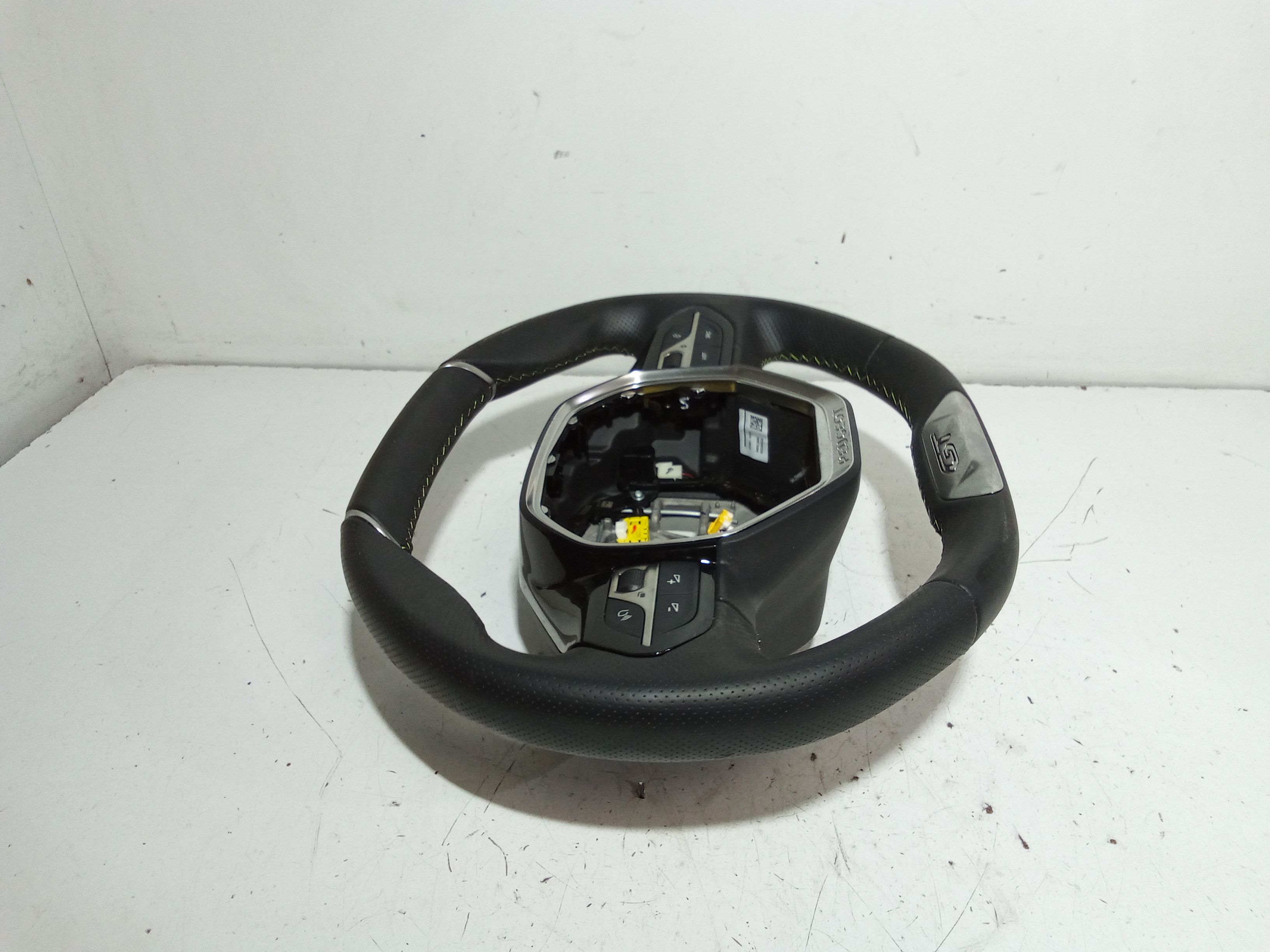 Volante PEUGEOT 208 Serie (19>)