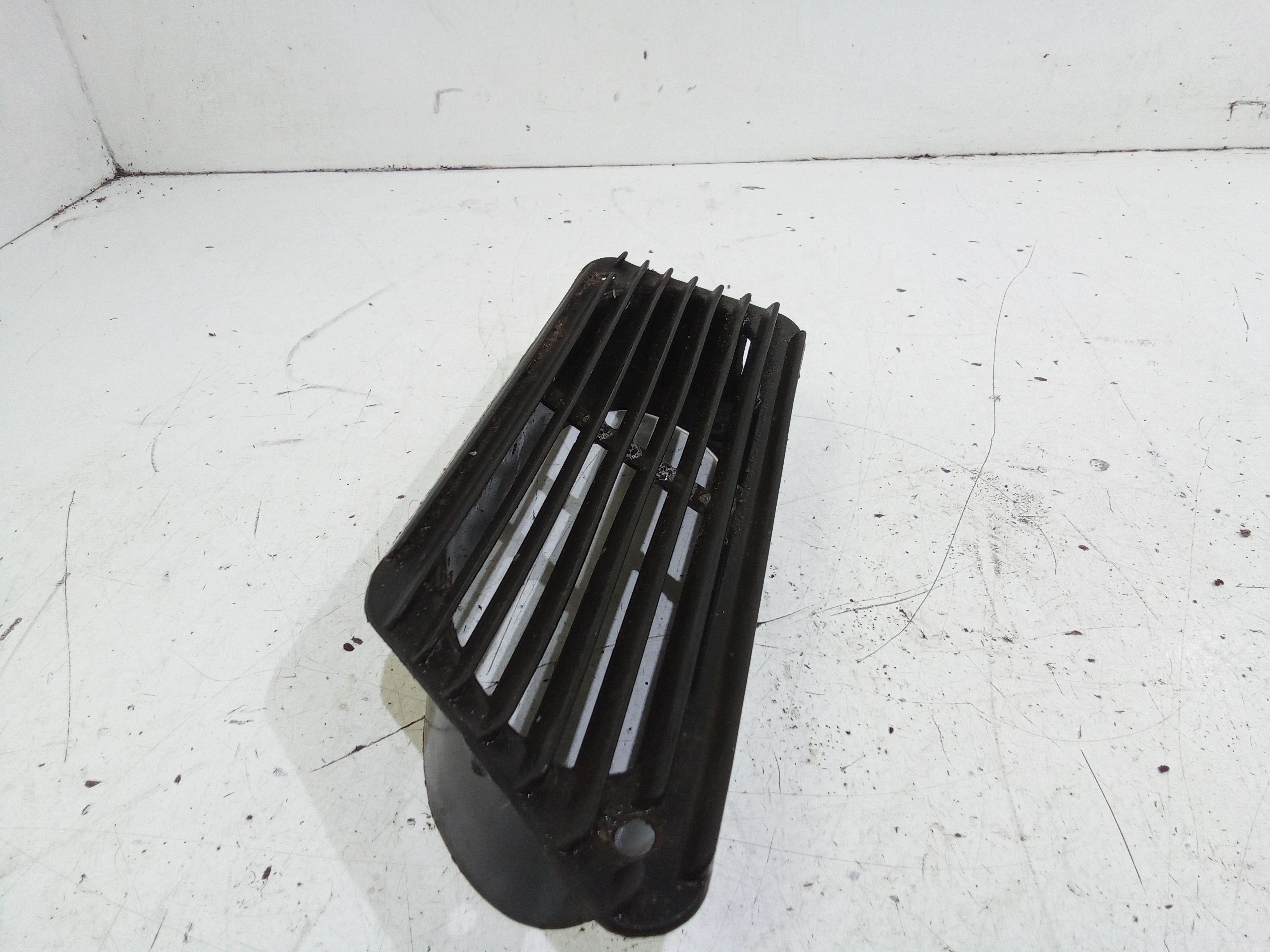 Bocchetta aria cruscotto lato passeggero FIAT 126 1 Serie