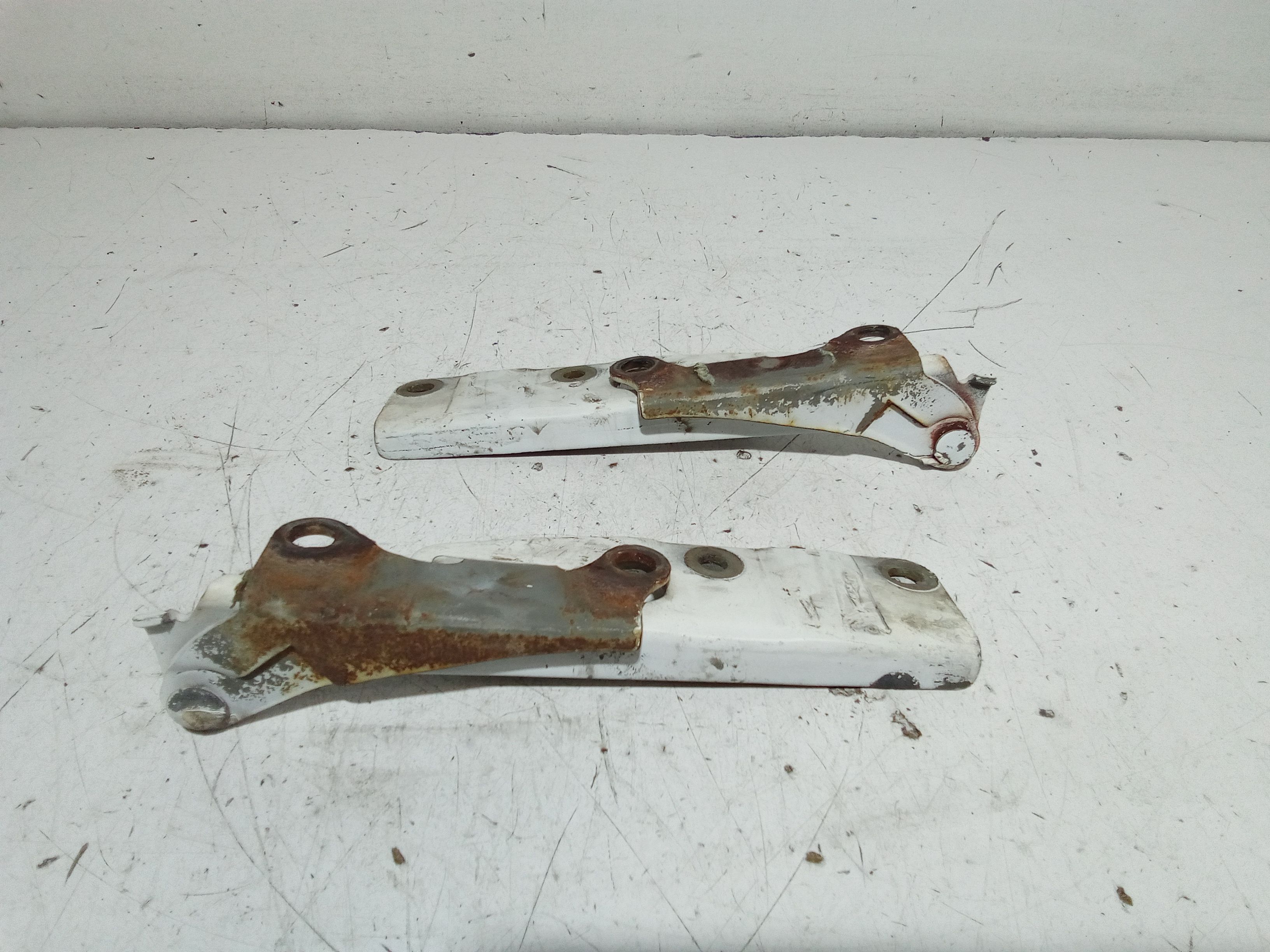 Cerniere cofano anteriore dx e sx NISSAN Terrano 2 2 Serie