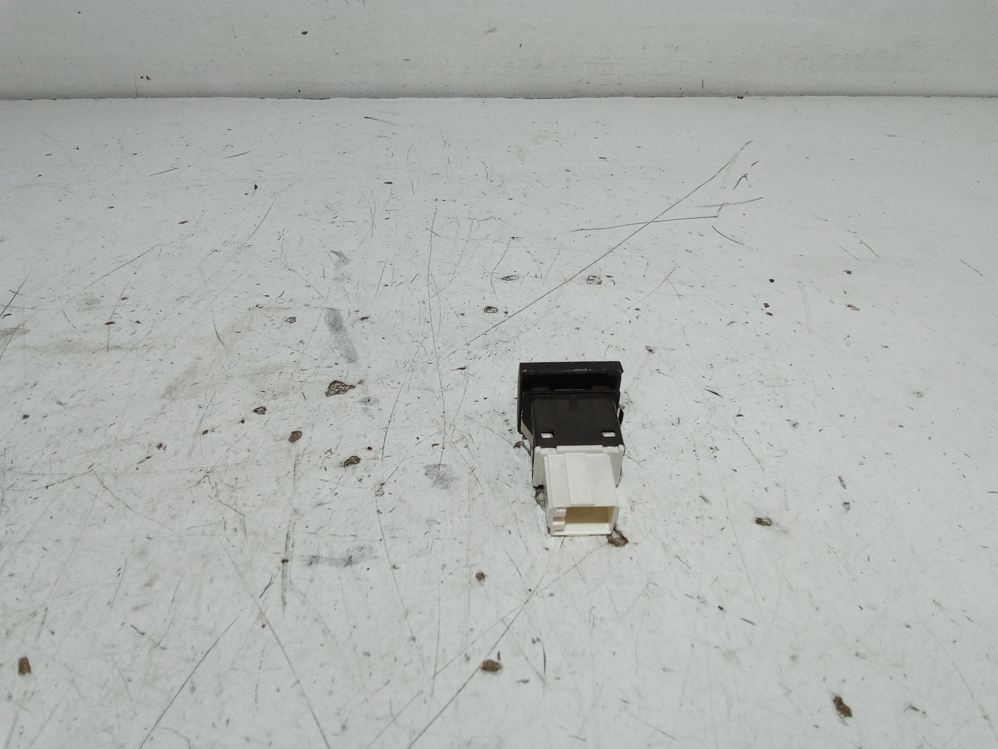 Pulsante AUDI A3 Serie (8P1) (03>05)