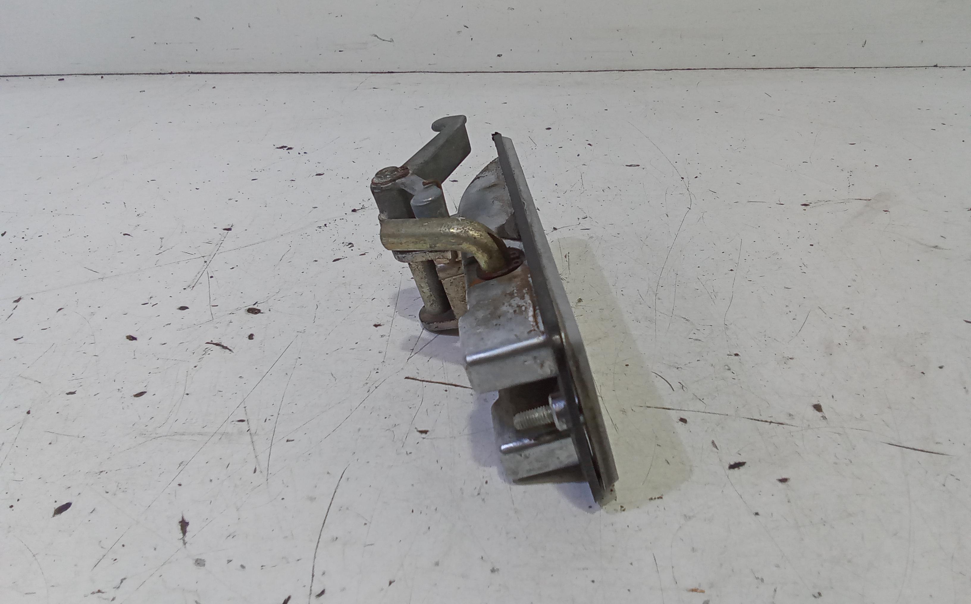 Maniglia esterna Posteriore Sinistra LANCIA Trevi Serie (828_) (80>87)