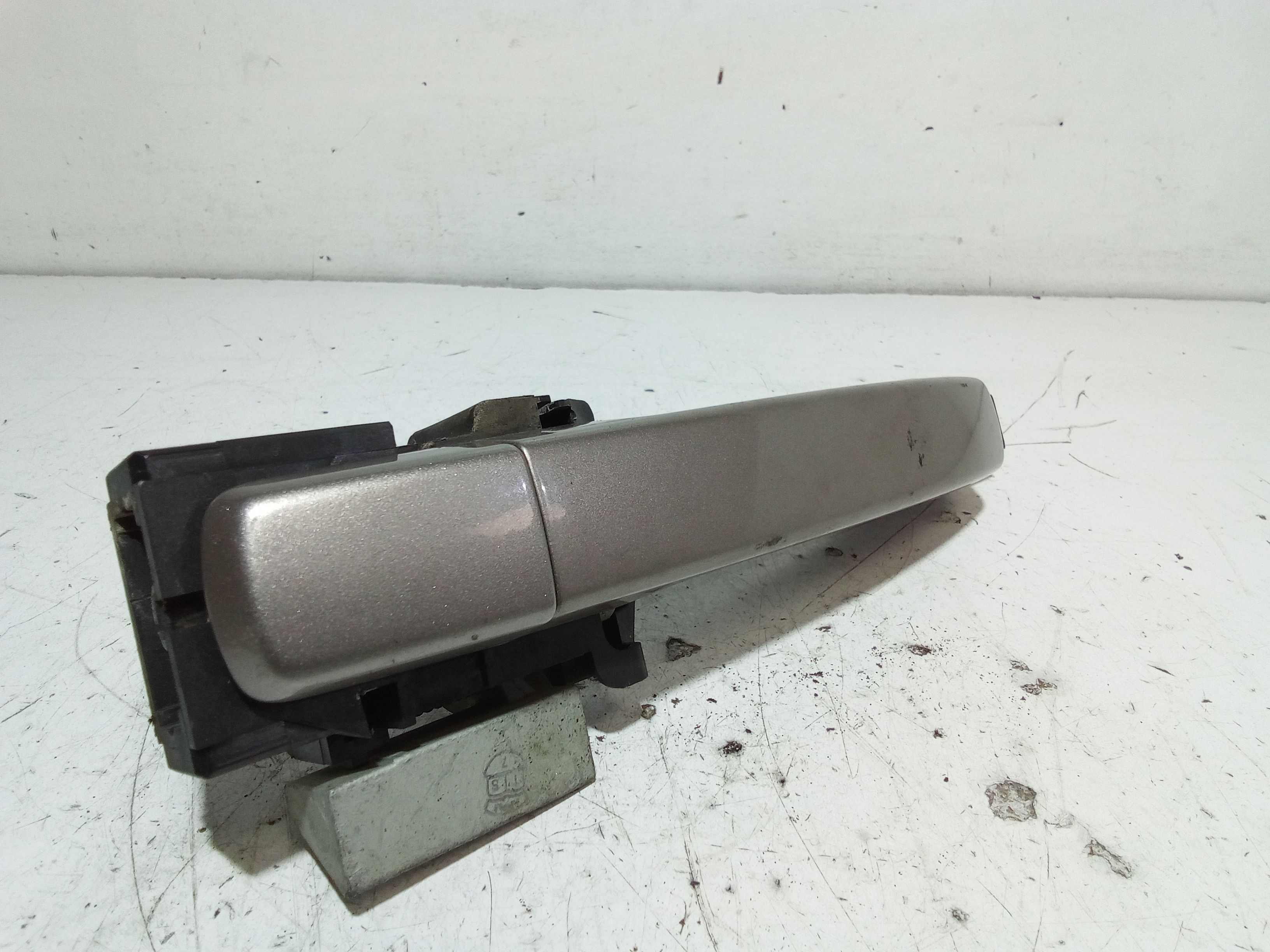 Maniglia esterna Posteriore Sinistra NISSAN Qashqai 1 Serie