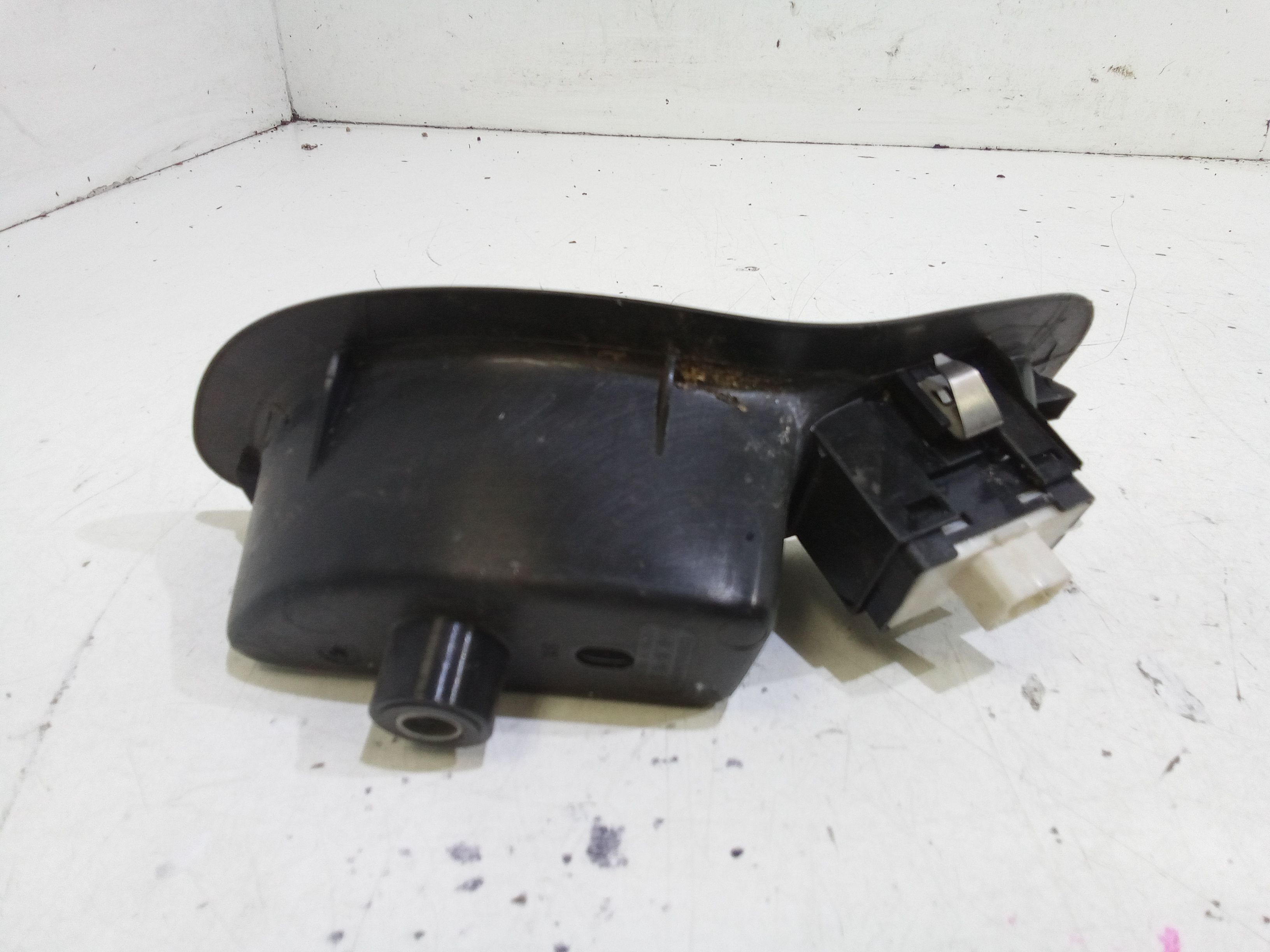 Pulsantiera Posteriore Sinistra FIAT 500 X Serie (15>)