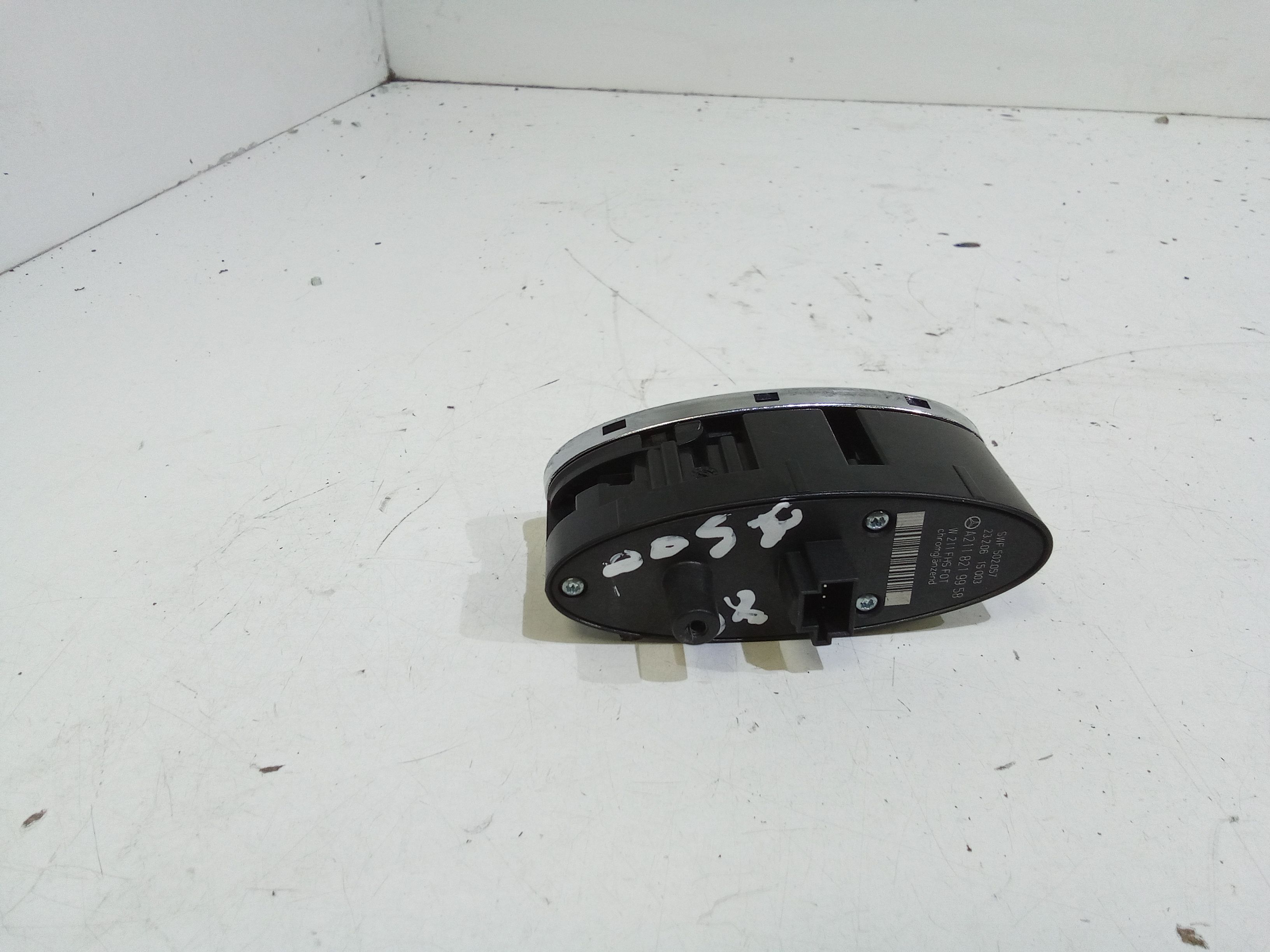 Pulsantiera Posteriore Sinistra MERCEDES Classe E Berlina W211 (02>07)