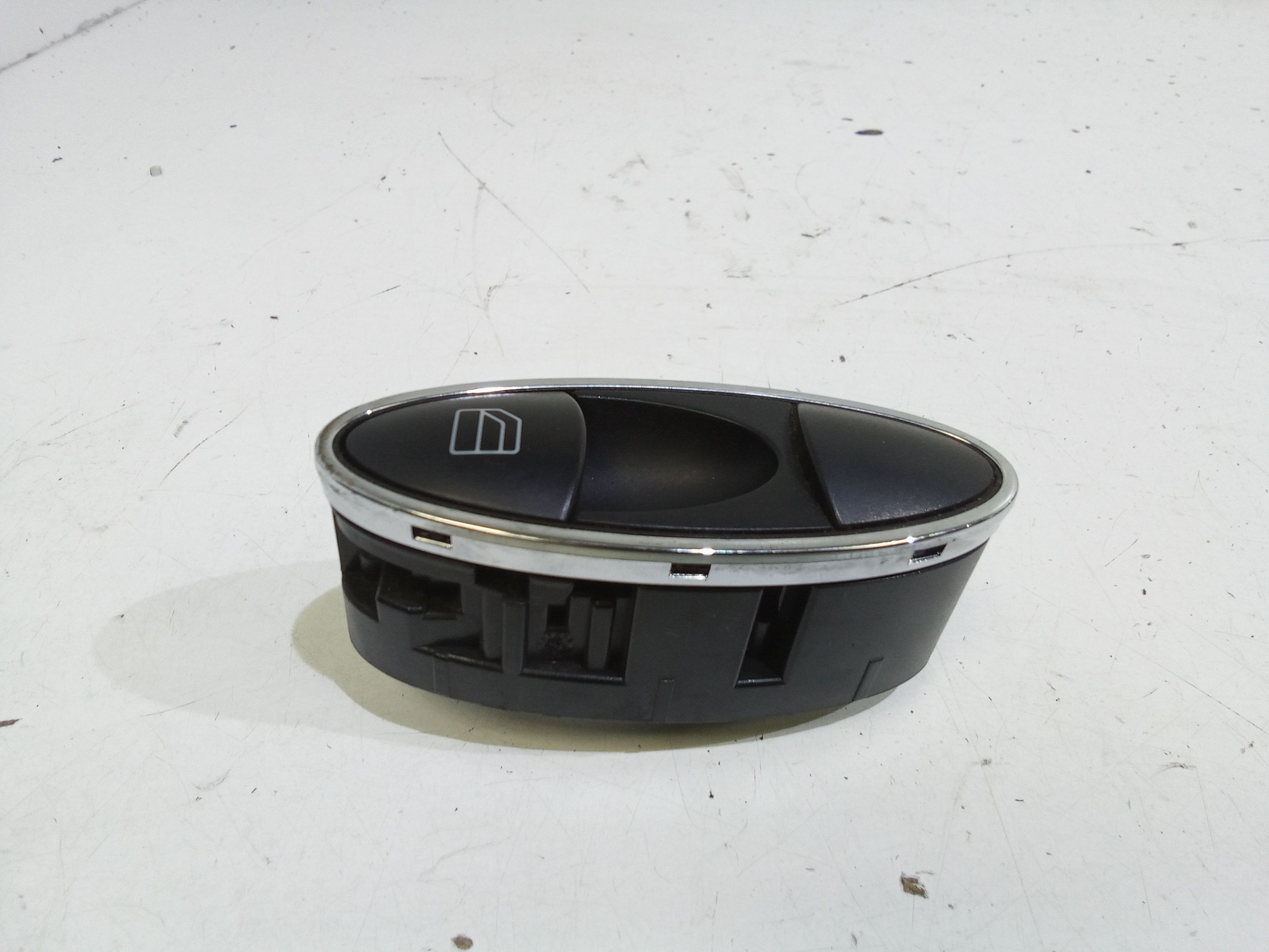 Pulsantiera Posteriore Sinistra MERCEDES Classe E Berlina W211 (02>07)