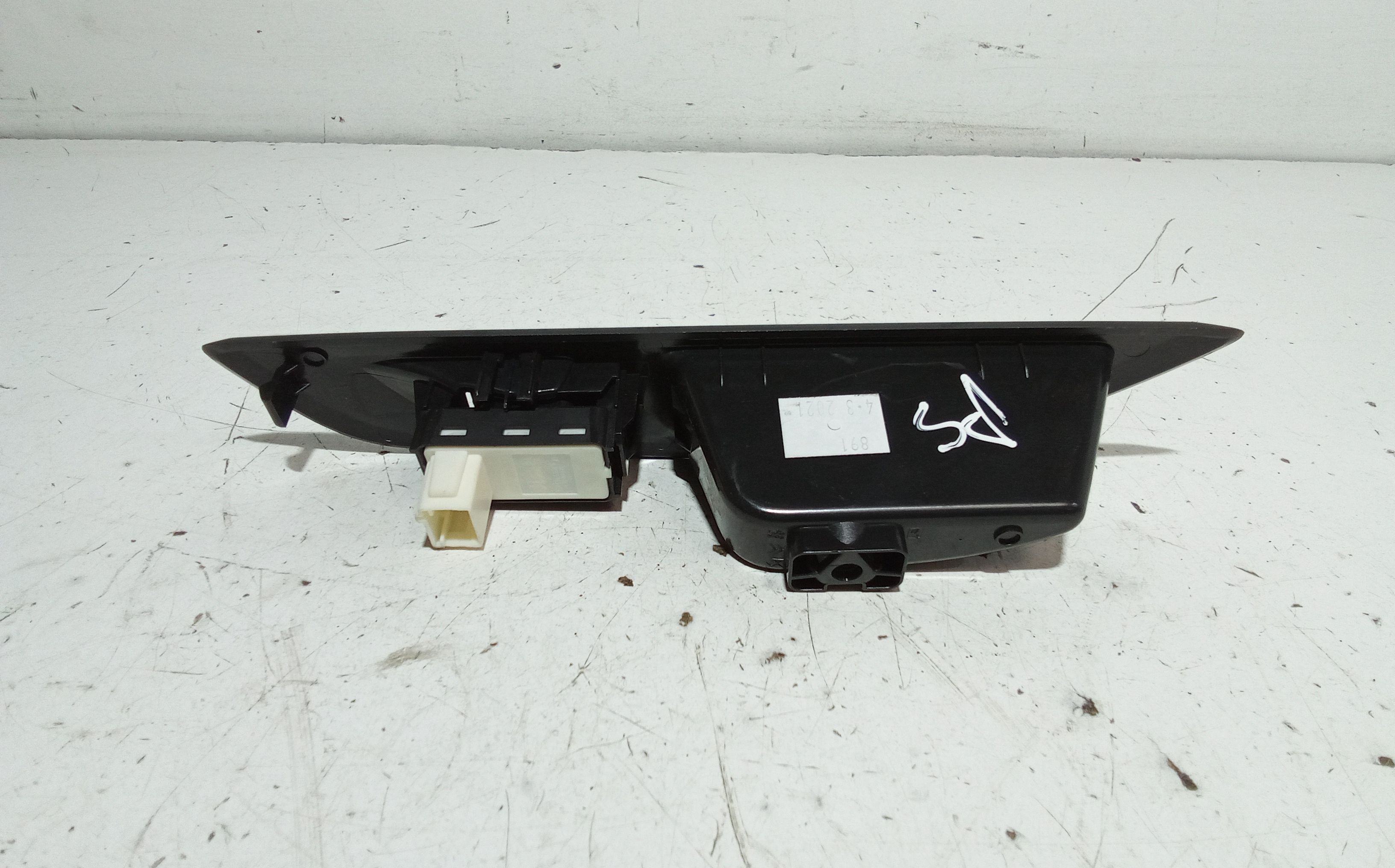 Pulsantiera Posteriore Sinistra PEUGEOT 208 Serie (19>)