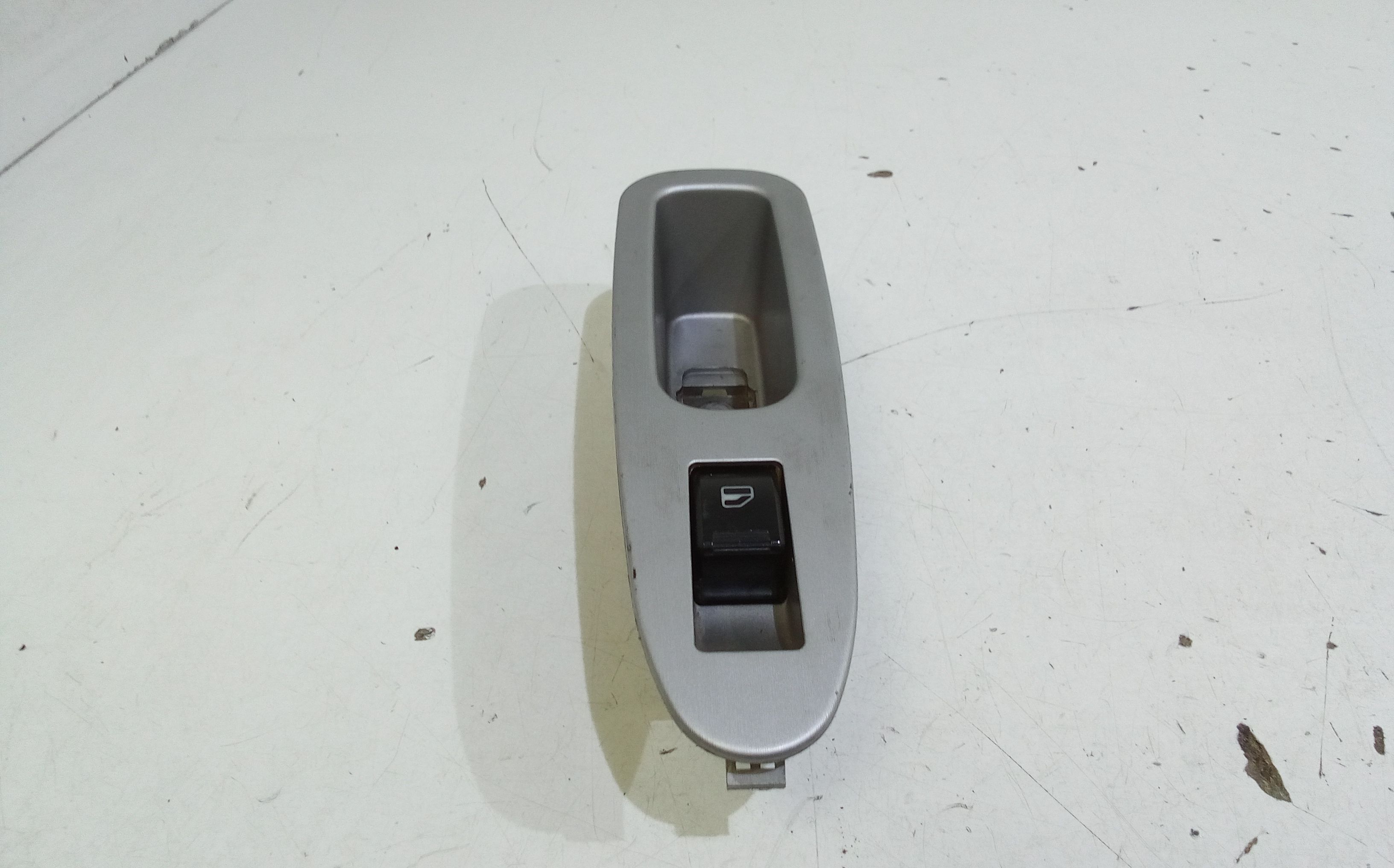 Pulsantiera Posteriore Sinistra DR 1 1 Serie