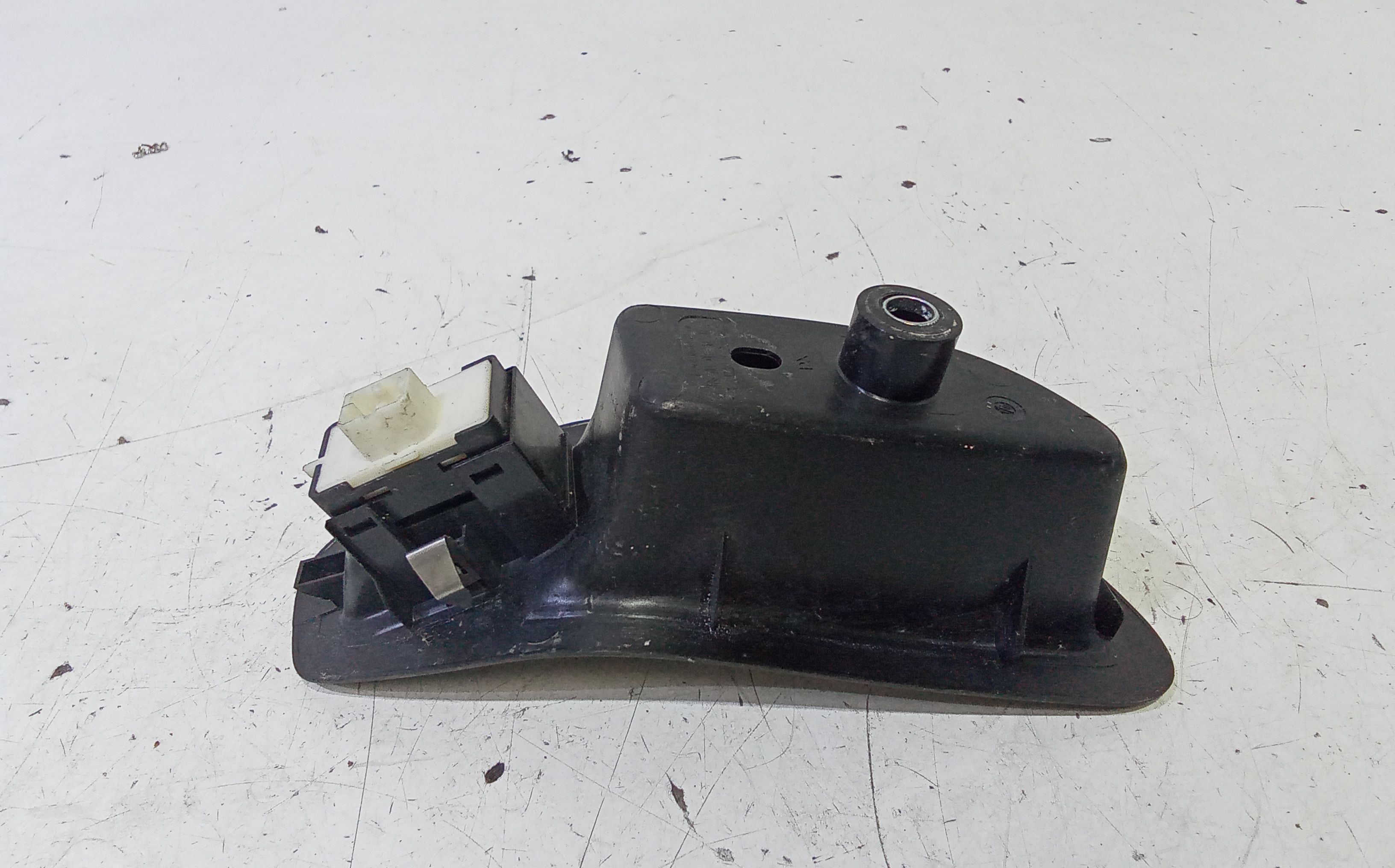 Pulsantiera Posteriore Destra FIAT 500 X Serie (15>)