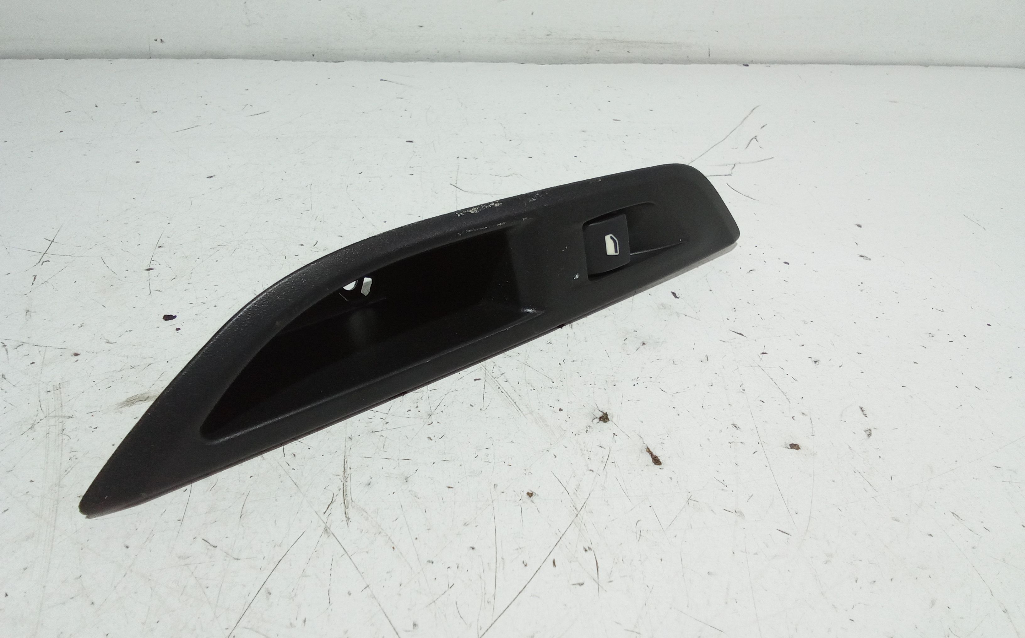 Pulsantiera Posteriore Destra PEUGEOT 208 Serie (19>)