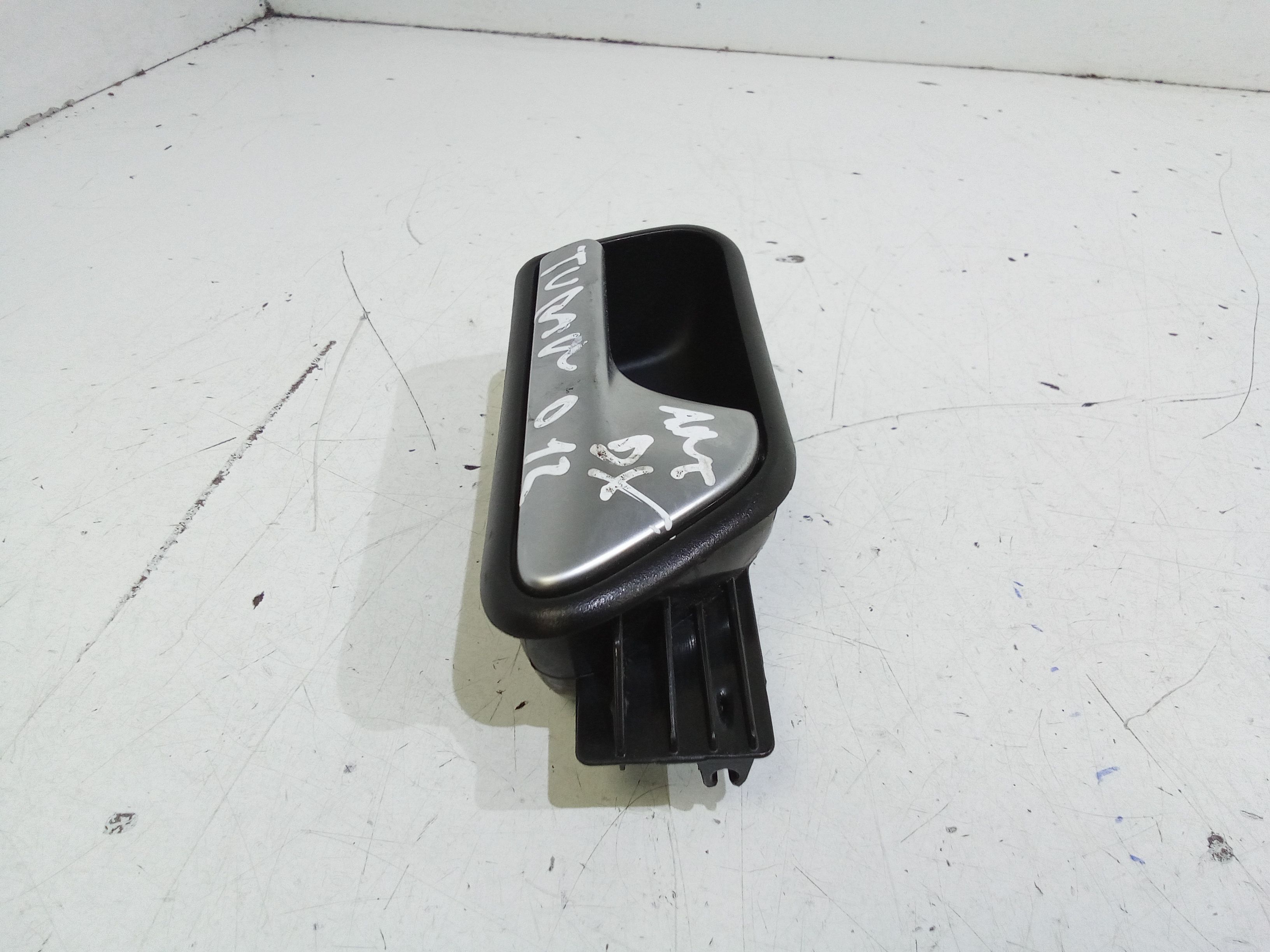 Maniglia interna Anteriore Destra VOLKSWAGEN Touran 3 Serie