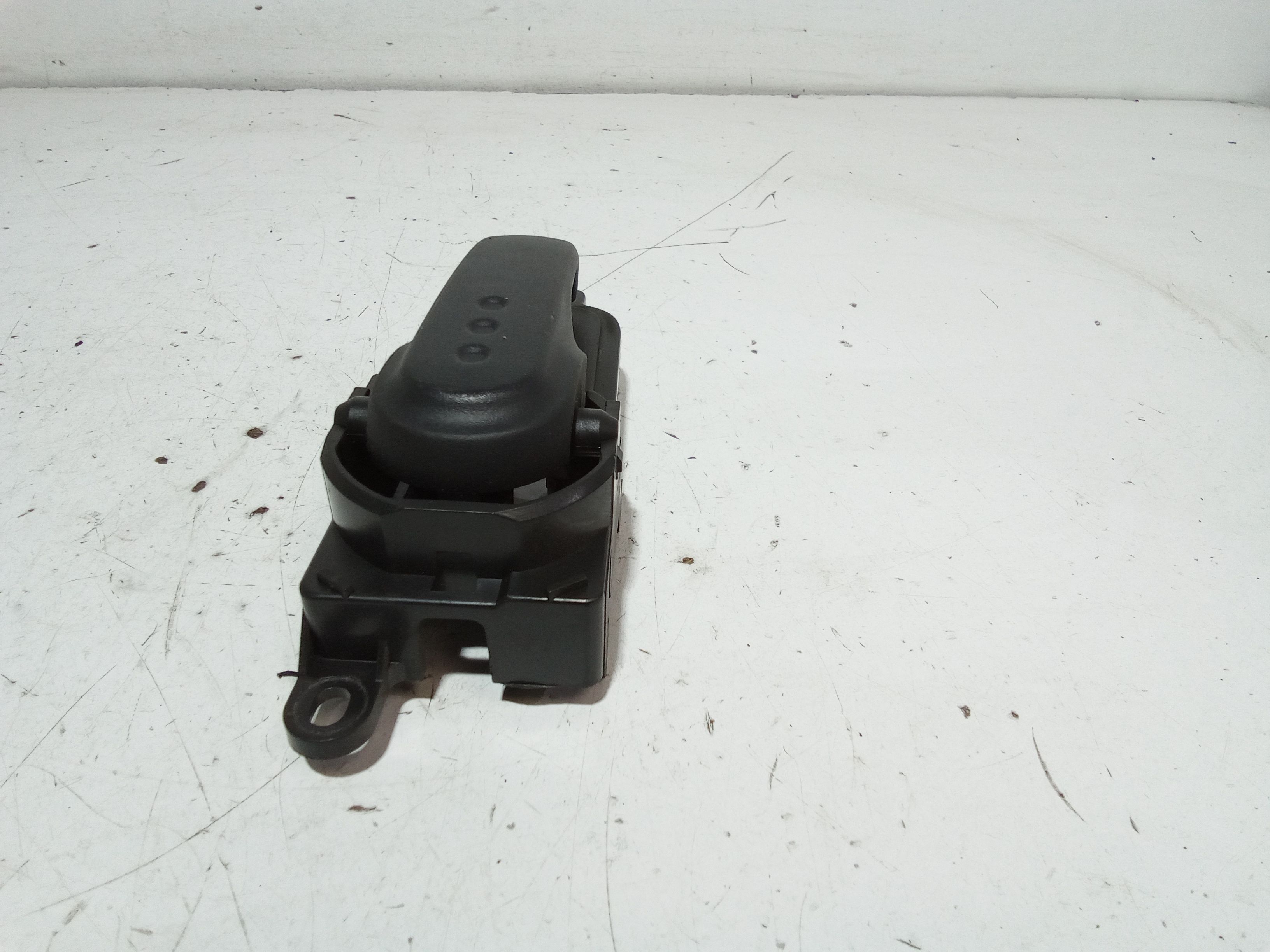 Maniglia interna Anteriore Destra NISSAN Micra 6 Serie