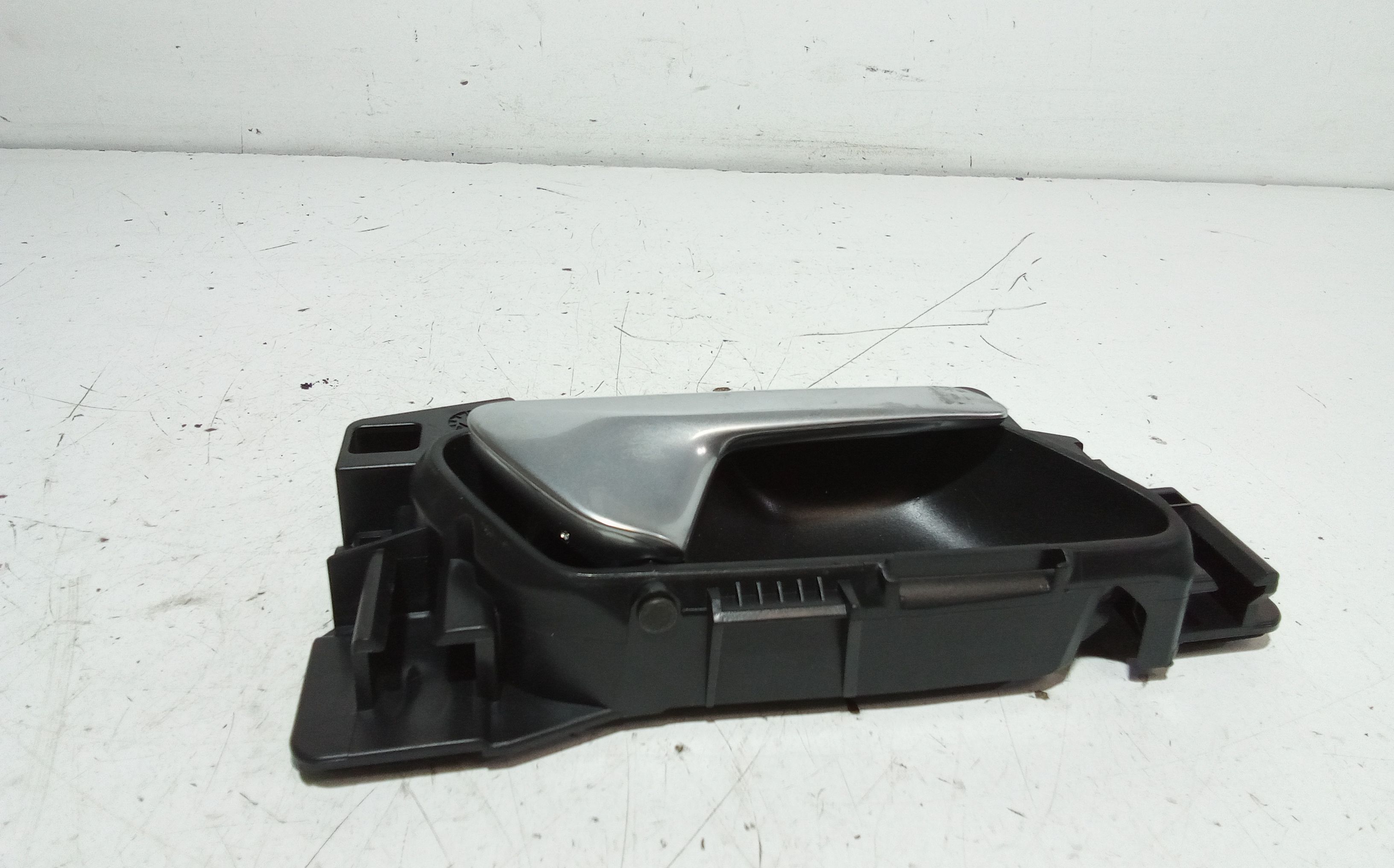 Maniglia interna Anteriore Destra PEUGEOT 208 Serie (19>)