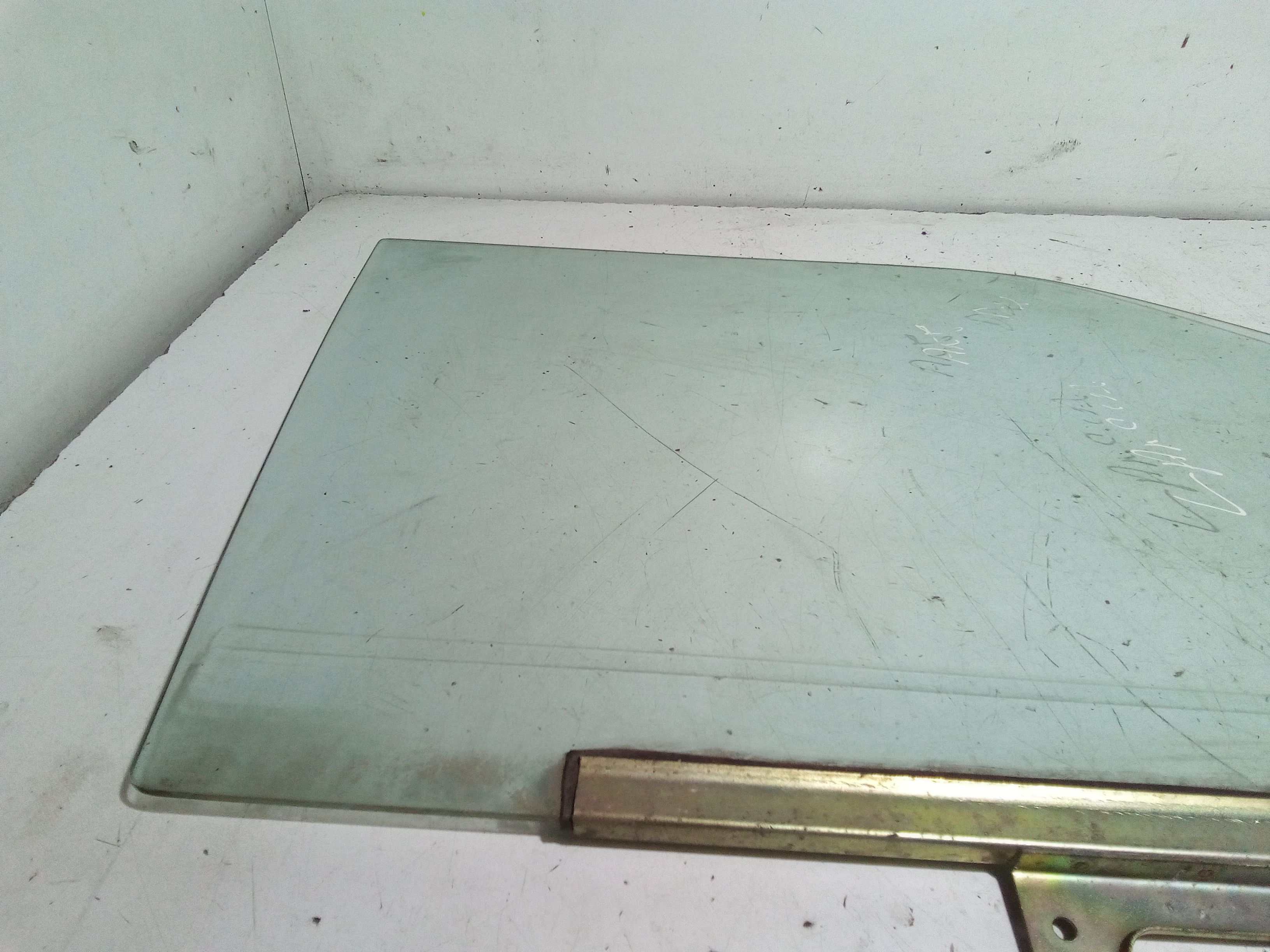 Vetro scendente anteriore destro LANCIA Trevi Serie (828_) (80>87)