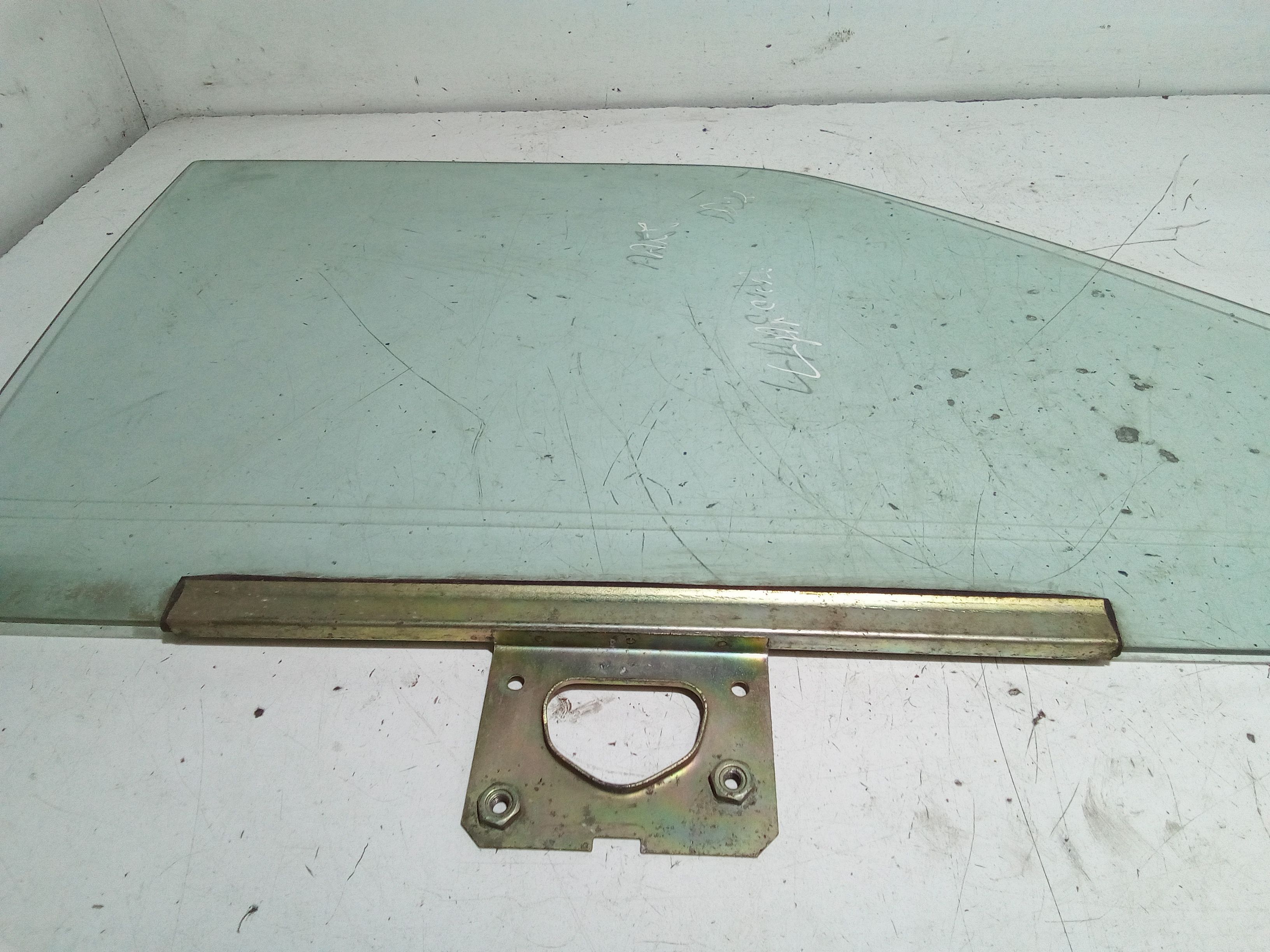 Vetro scendente anteriore destro LANCIA Trevi Serie (828_) (80>87)