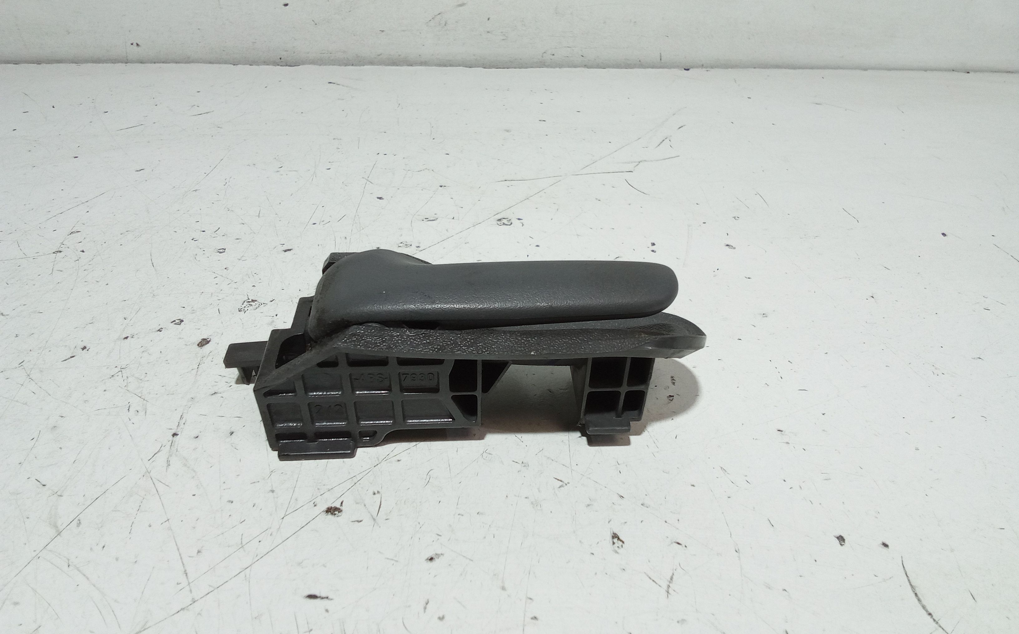 Maniglia interna anteriore Sinistra PEUGEOT 107 1 Serie