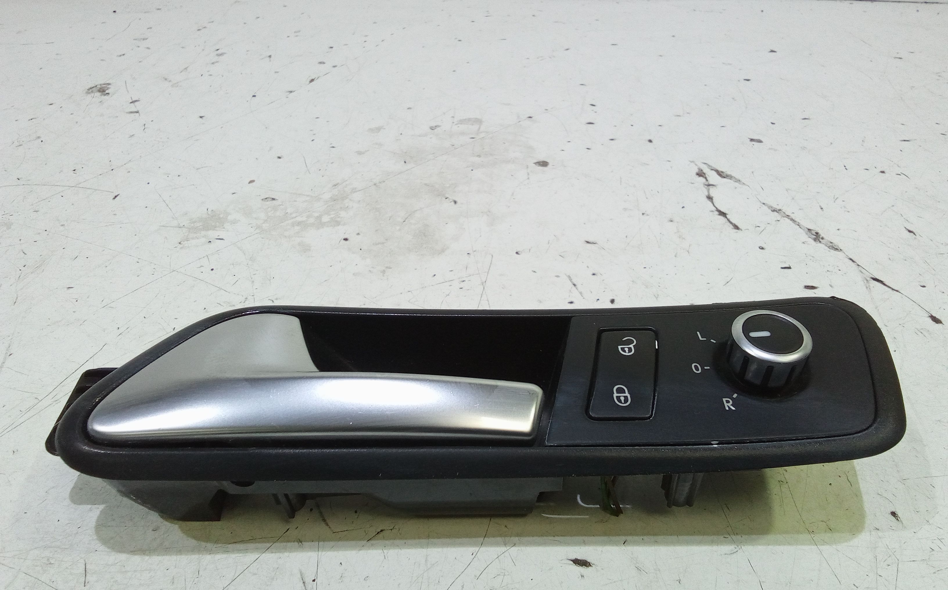 Maniglia interna anteriore Sinistra VOLKSWAGEN Touran 3 Serie