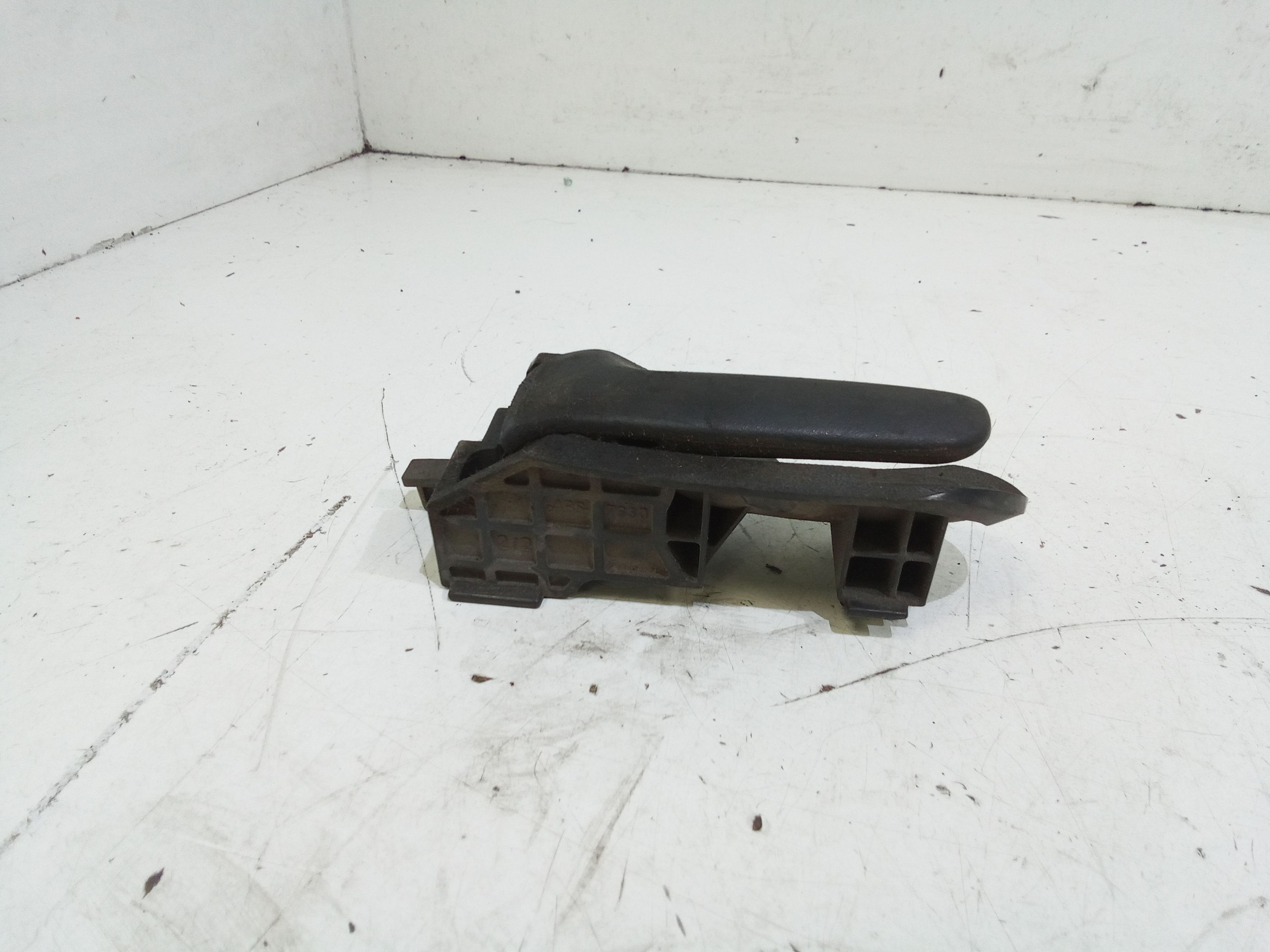 Maniglia interna anteriore Sinistra TOYOTA Yaris Serie (99>03)