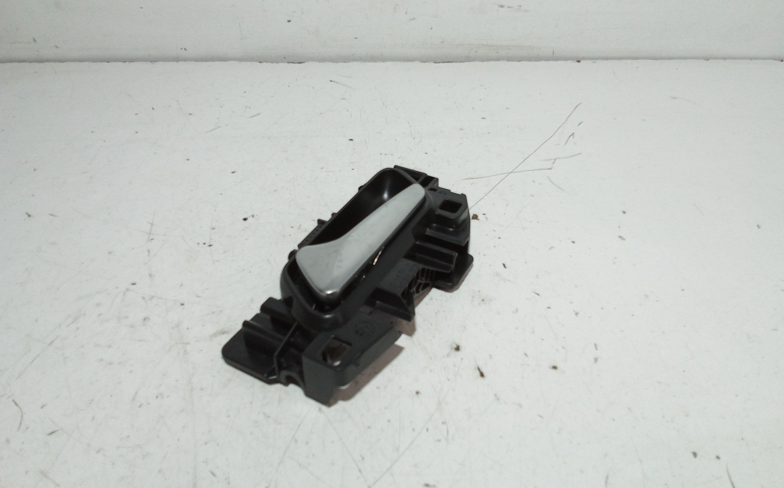 Maniglia interna anteriore Sinistra PEUGEOT 208 Serie (19>)