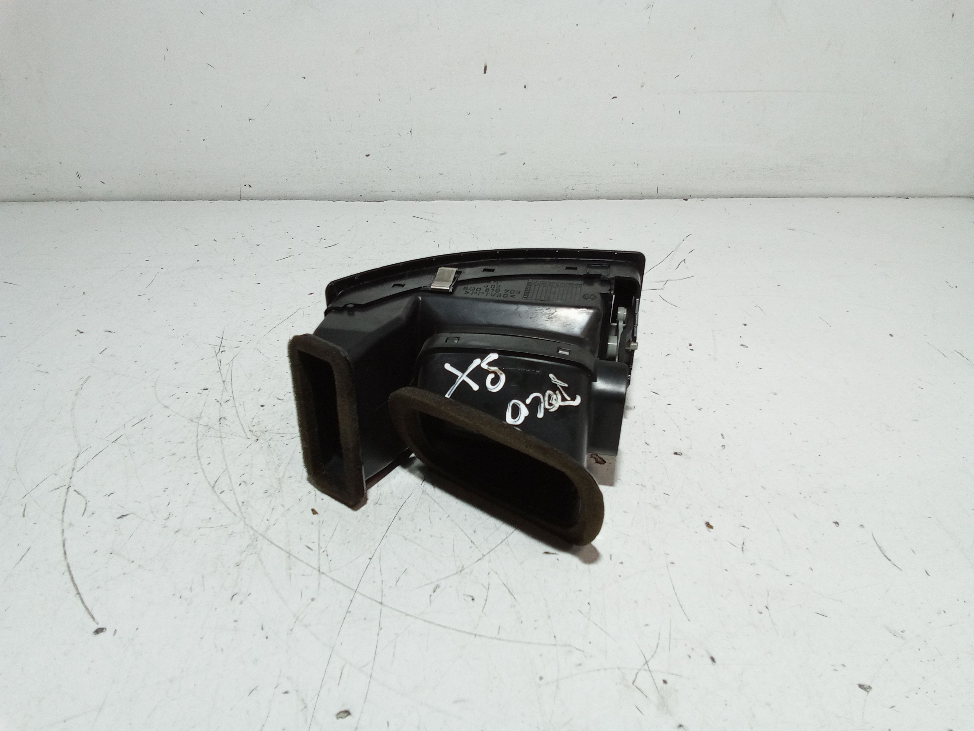 Bocchetta aria cruscotto lato guida VOLKSWAGEN Polo 4 Serie