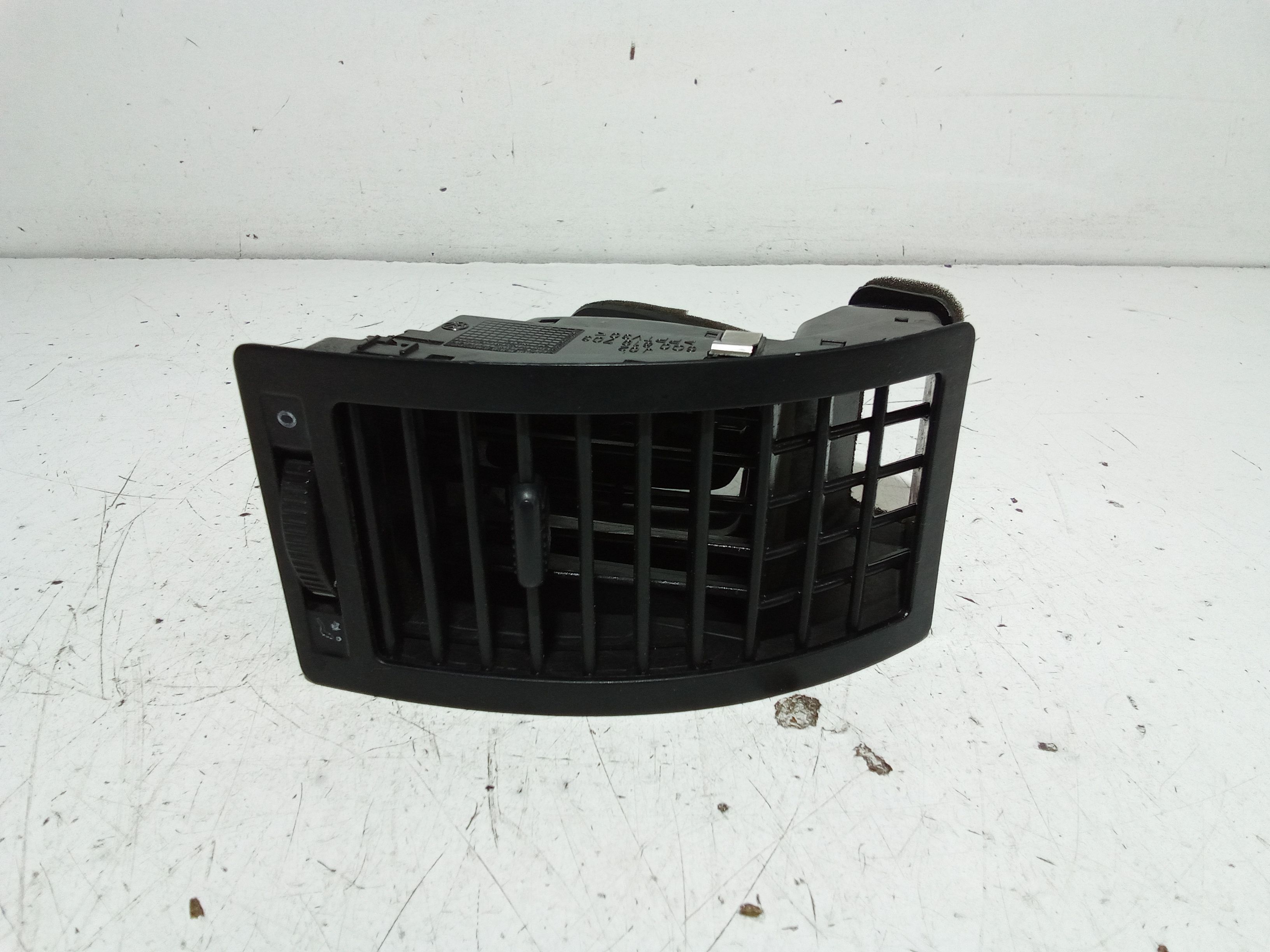 Bocchetta aria cruscotto lato guida VOLKSWAGEN Polo 4 Serie