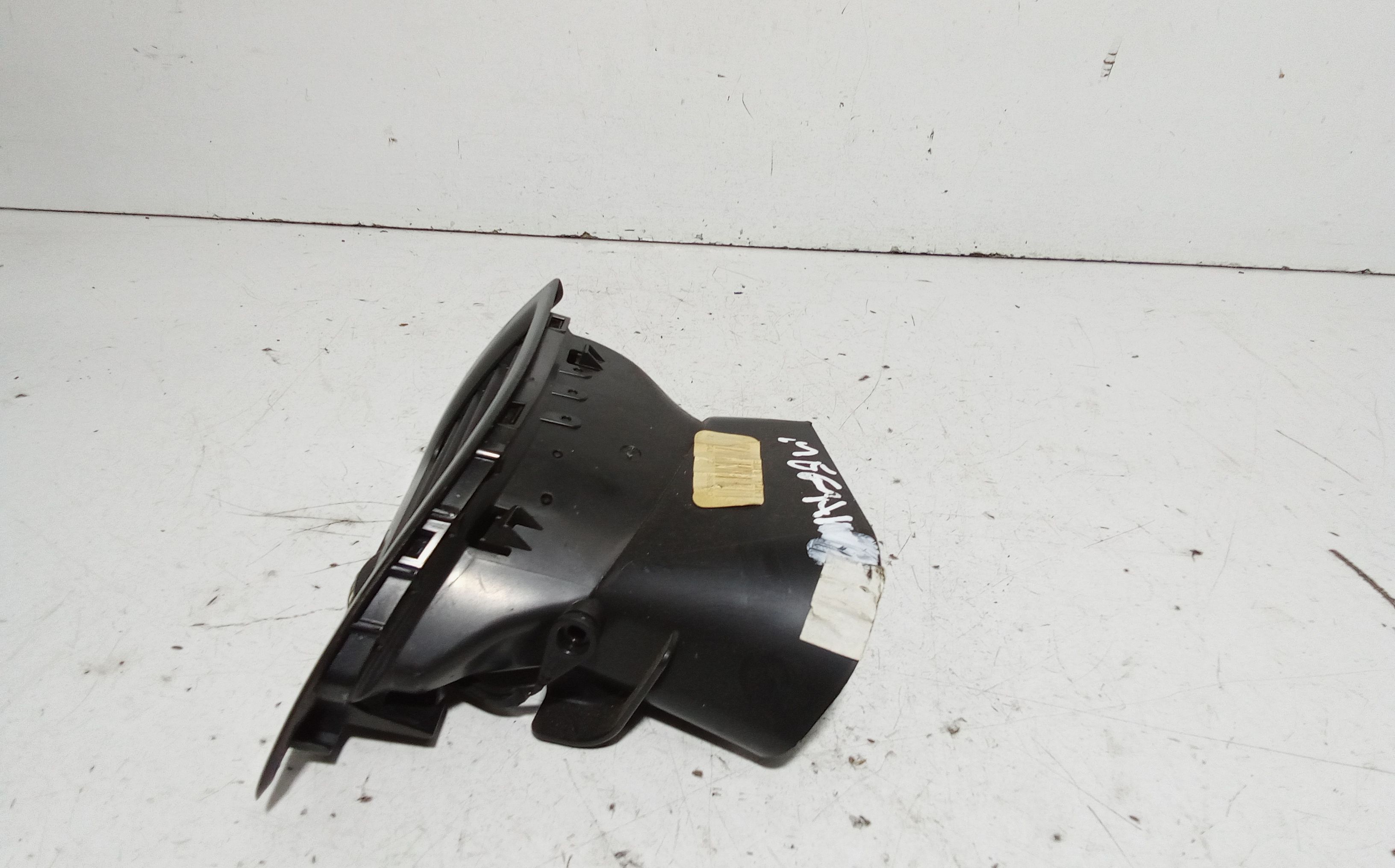 Bocchetta aria cruscotto lato guida RENAULT Megane III (08>16)