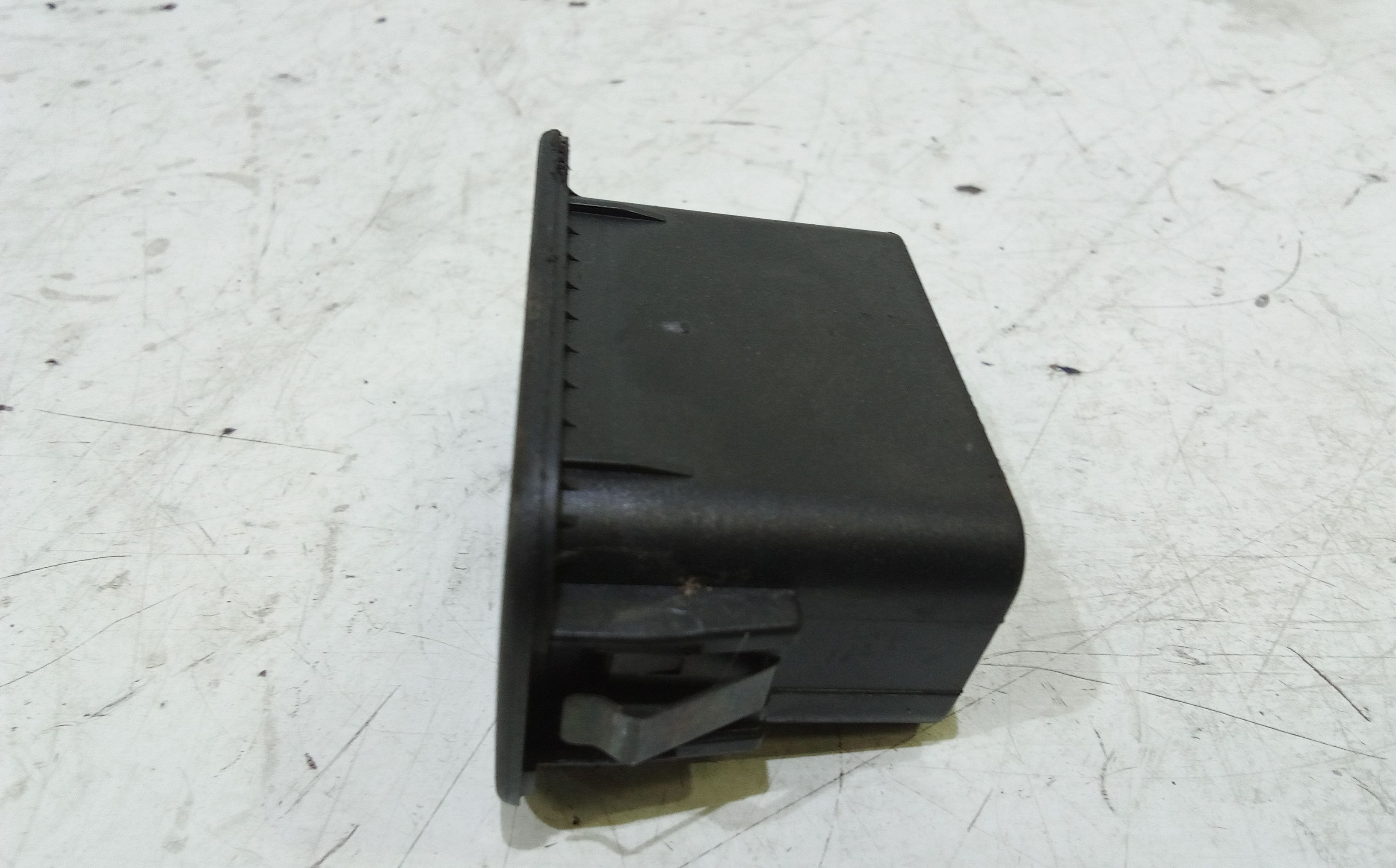 Pulsante apertura portellone posteriore LAND ROVER Range Rover 4 Serie