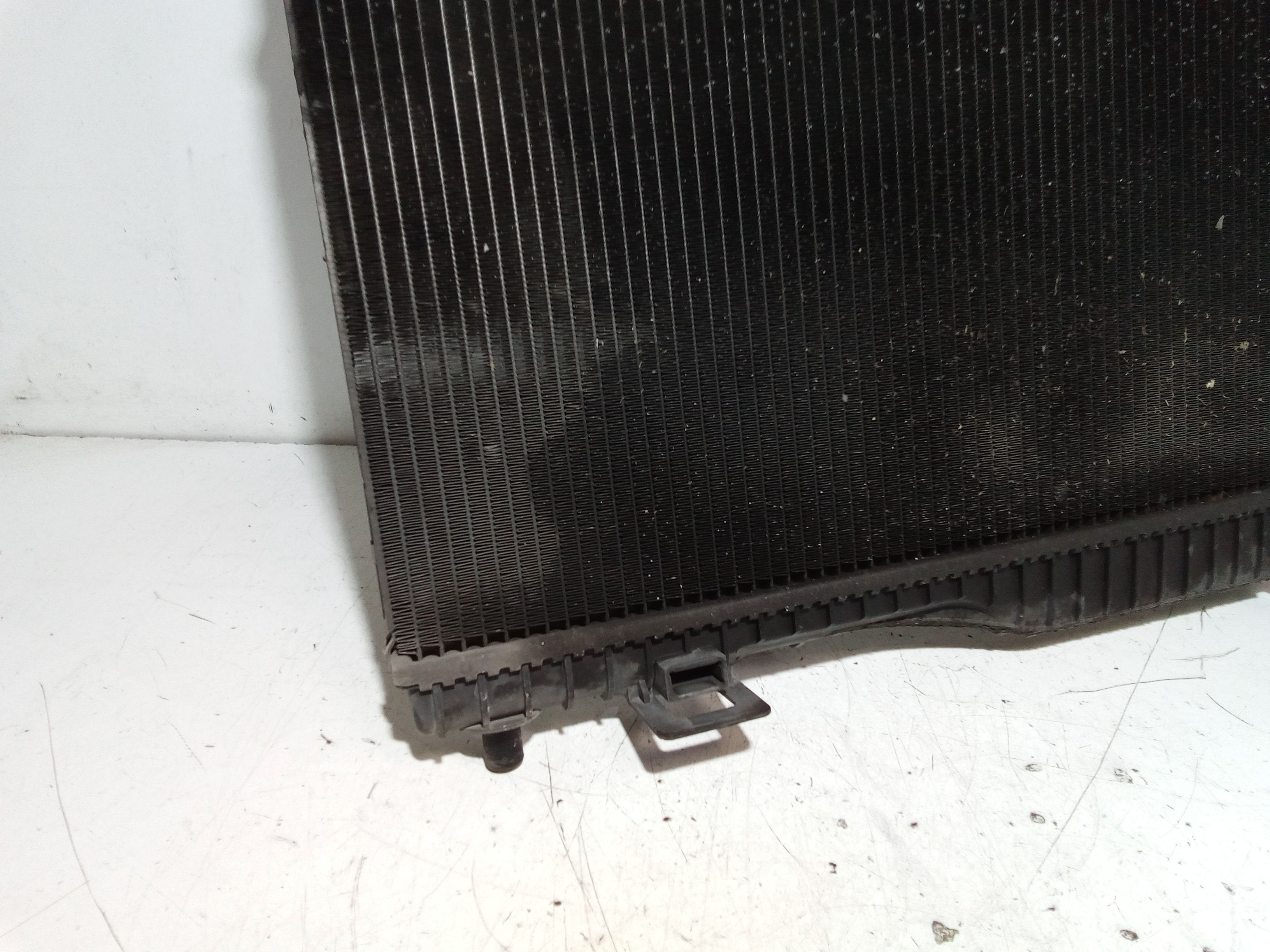 Radiatore acqua FORD Fiesta 6 Serie