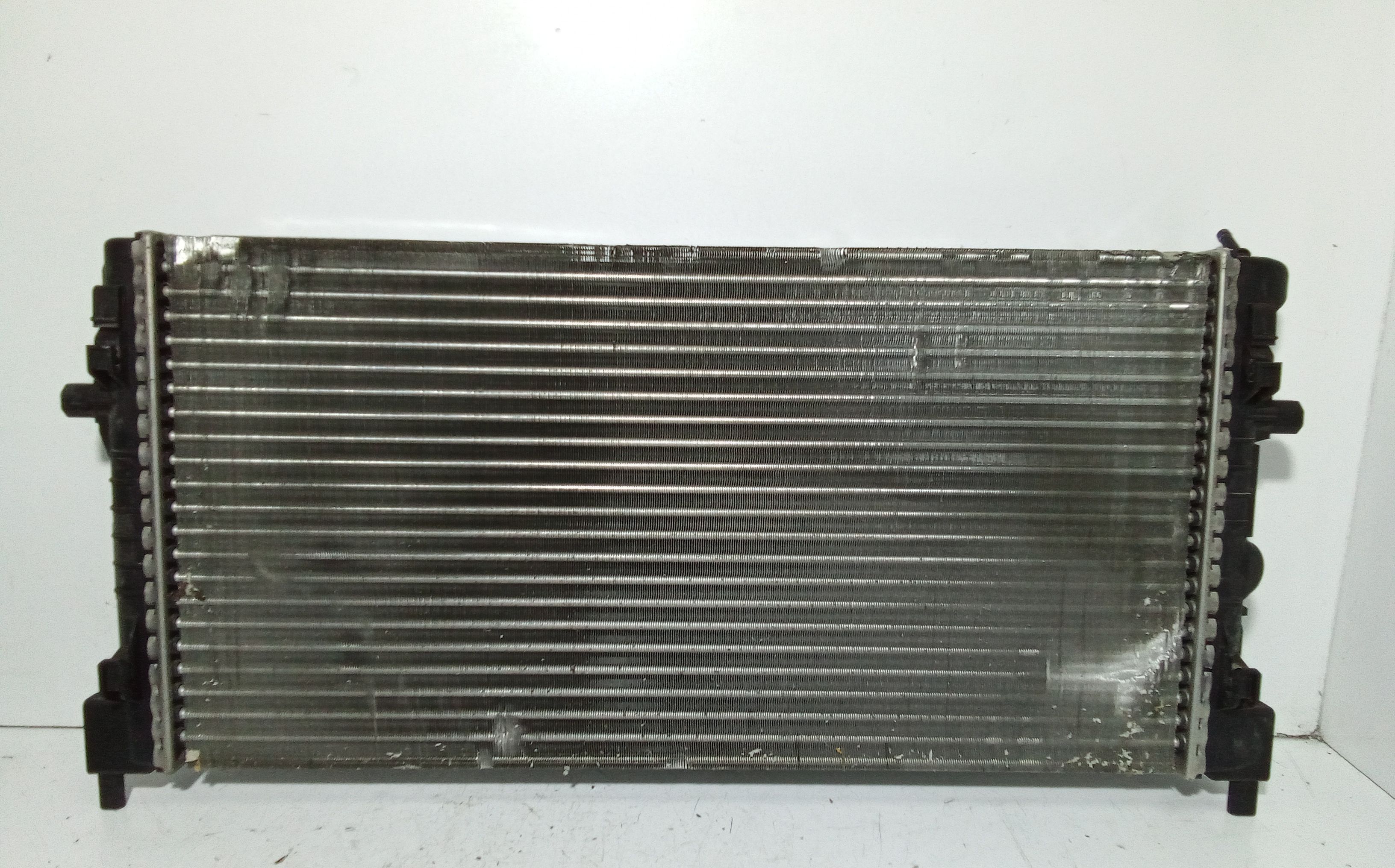 Radiatore acqua VOLKSWAGEN Polo 6 Serie