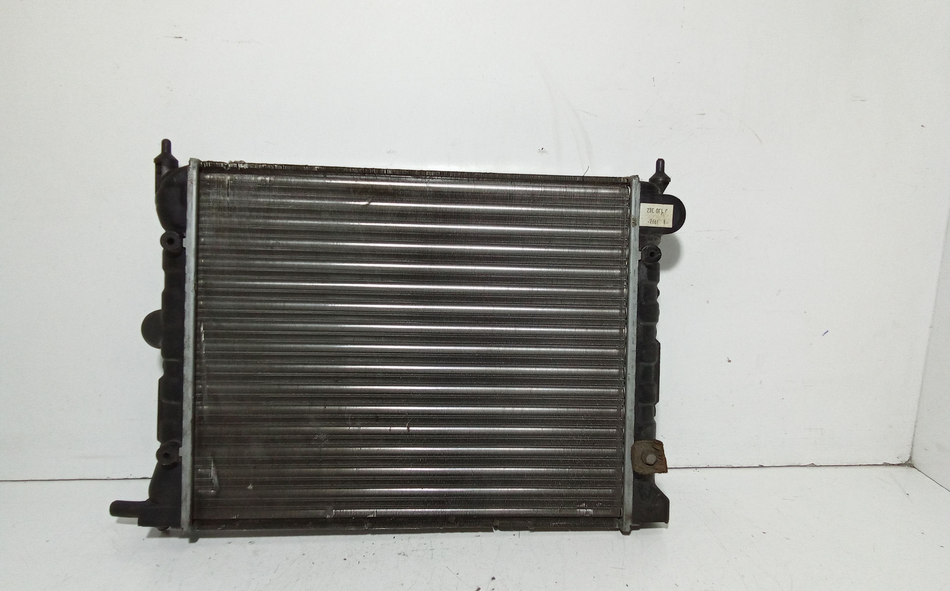 Radiatore acqua VOLKSWAGEN Polo 2 Serie