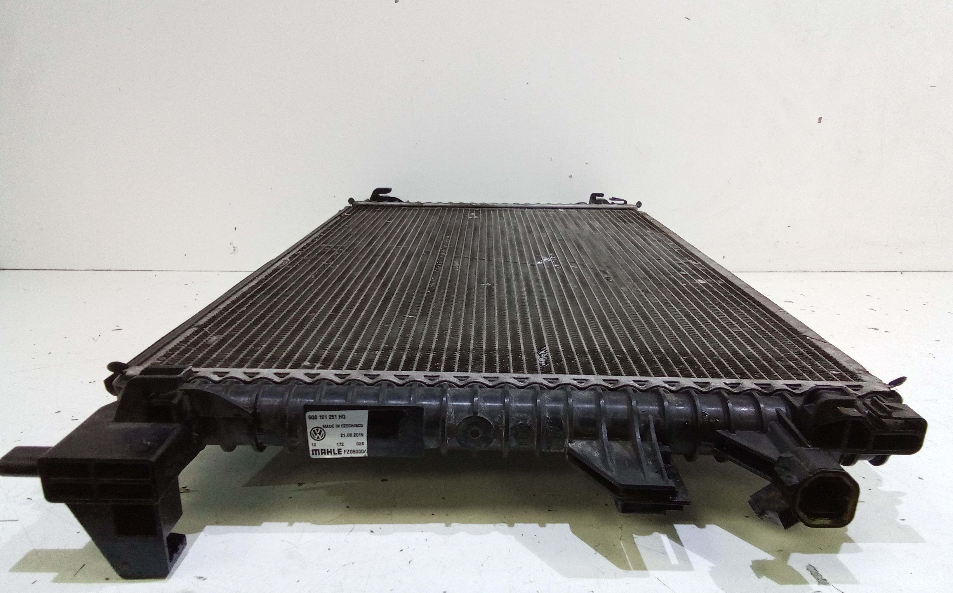 Radiatore acqua VOLKSWAGEN Tiguan Serie