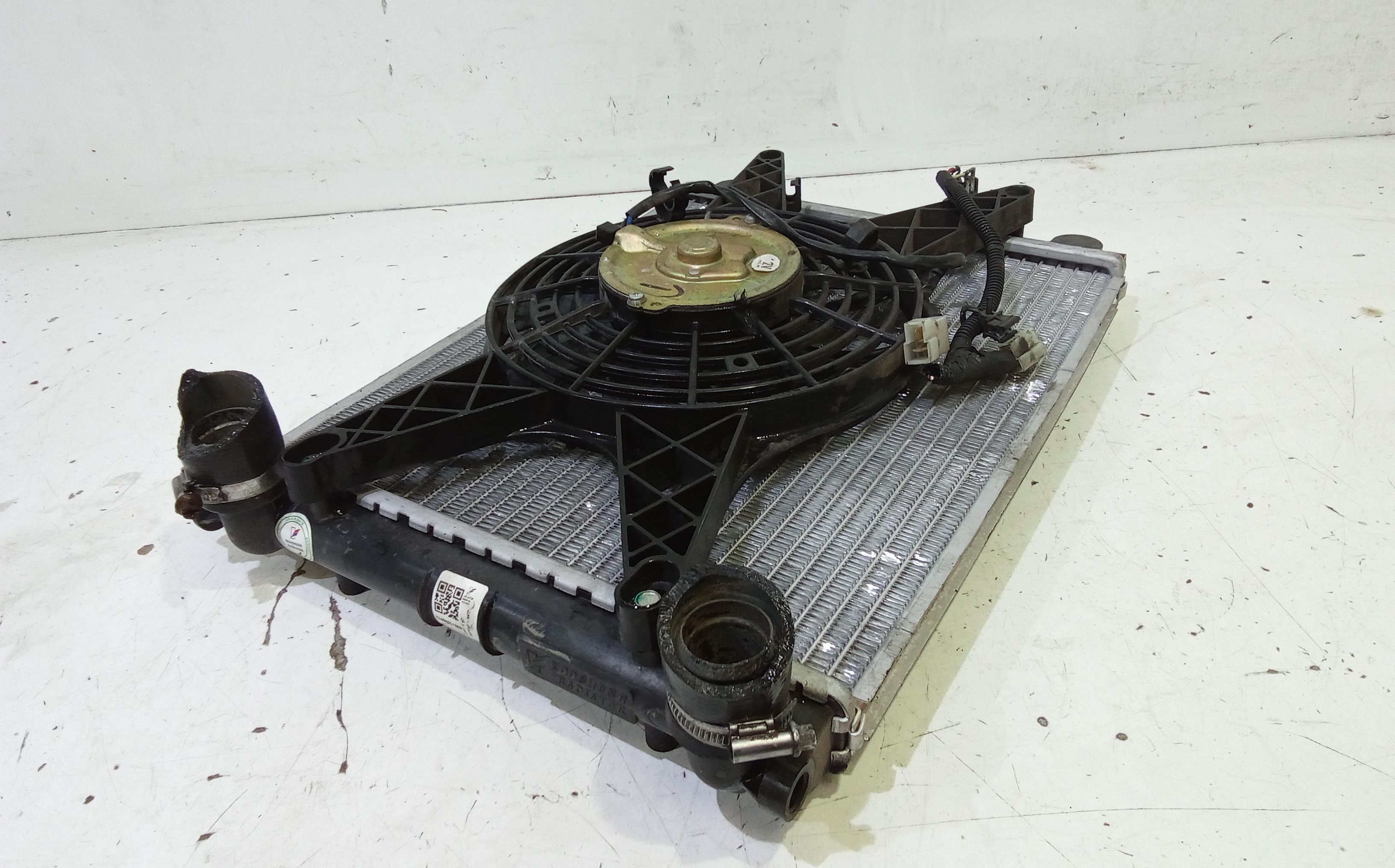 Radiatore acqua MICROCAR DUE Serie P85 (18>)