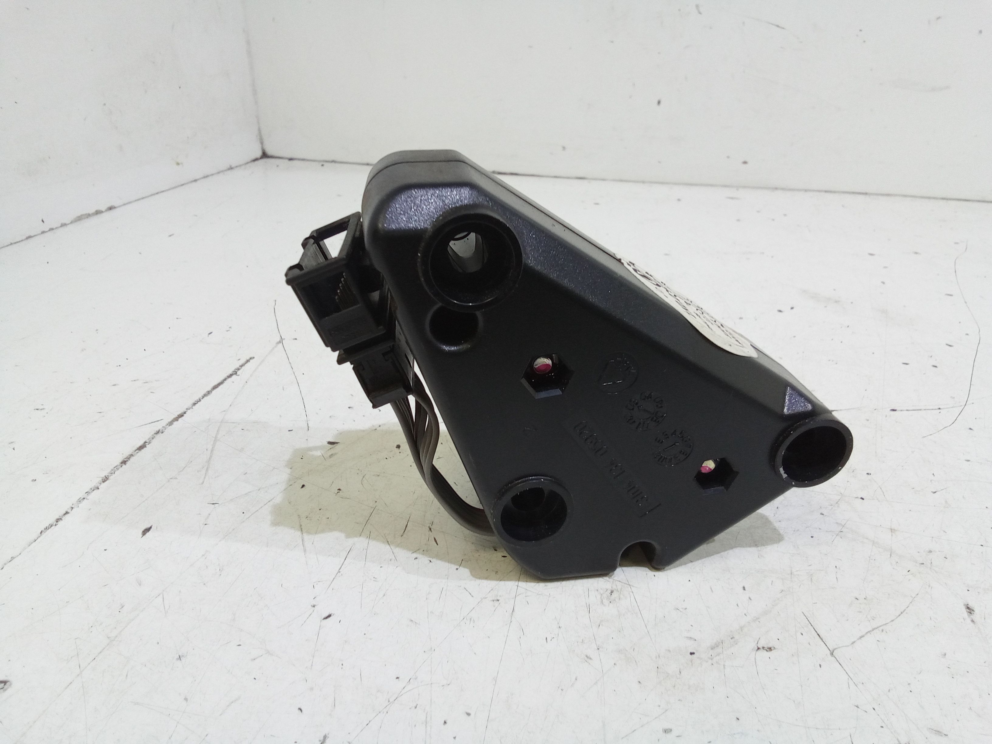 Amplificatore autoradio VOLKSWAGEN Golf 5 Berlina (03>08)