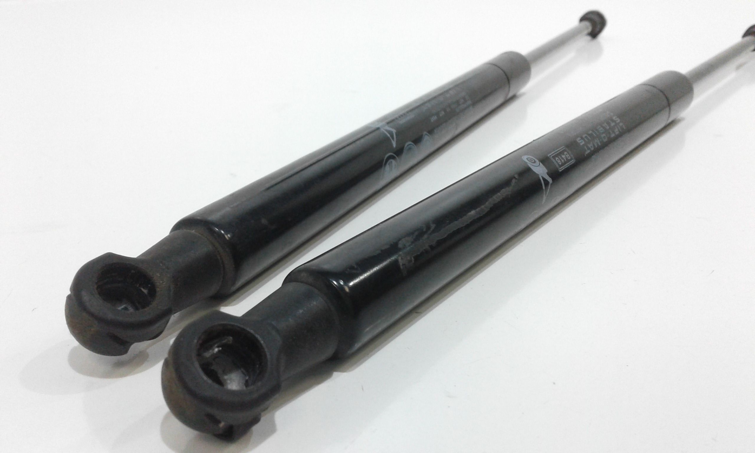 Pistoncini cofano Post. FIAT Panda 3 Serie