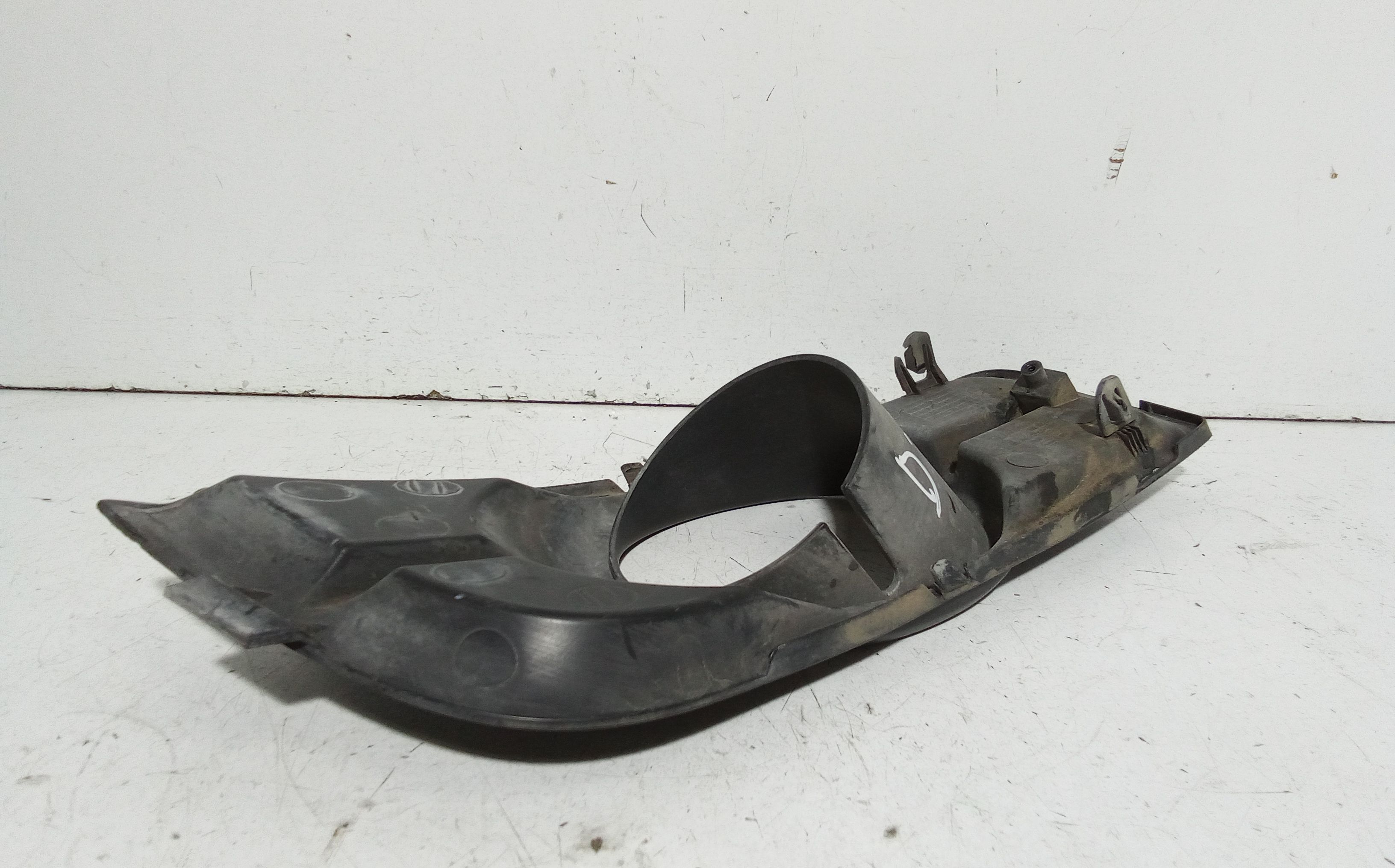 Cornice cover fendinebbia ant. DX passeggero CHEVROLET Cruze Berlina