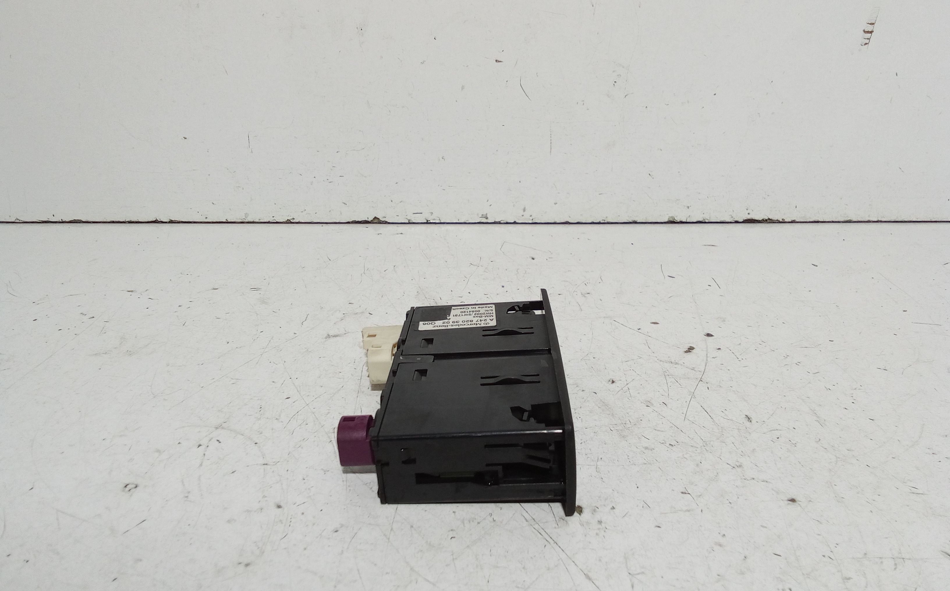 Porta USB MERCEDES Classe A Serie (W177) (18>)