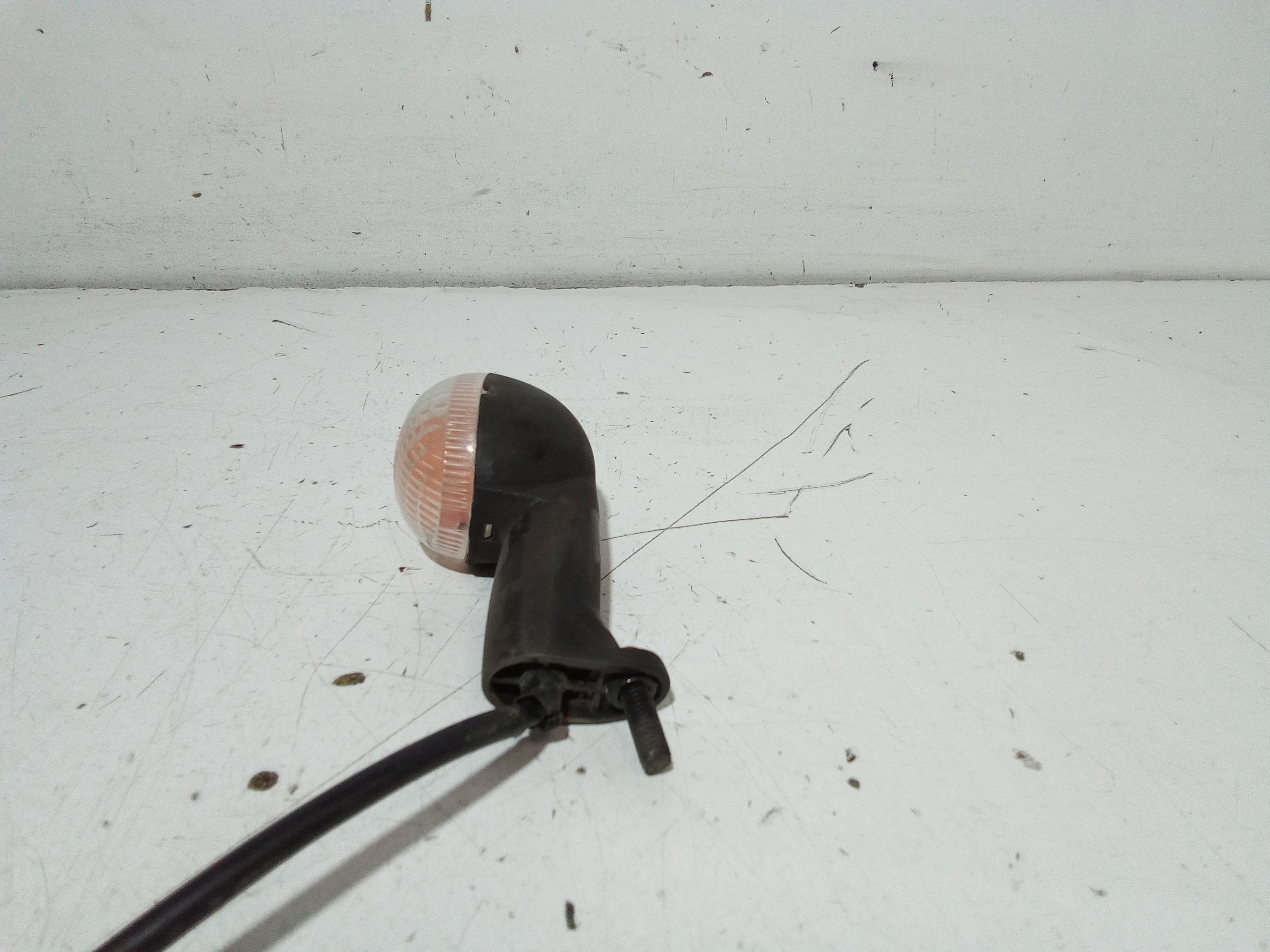 Freccia ant SX PEUGEOT Ludix 50cc 2T (04>15)