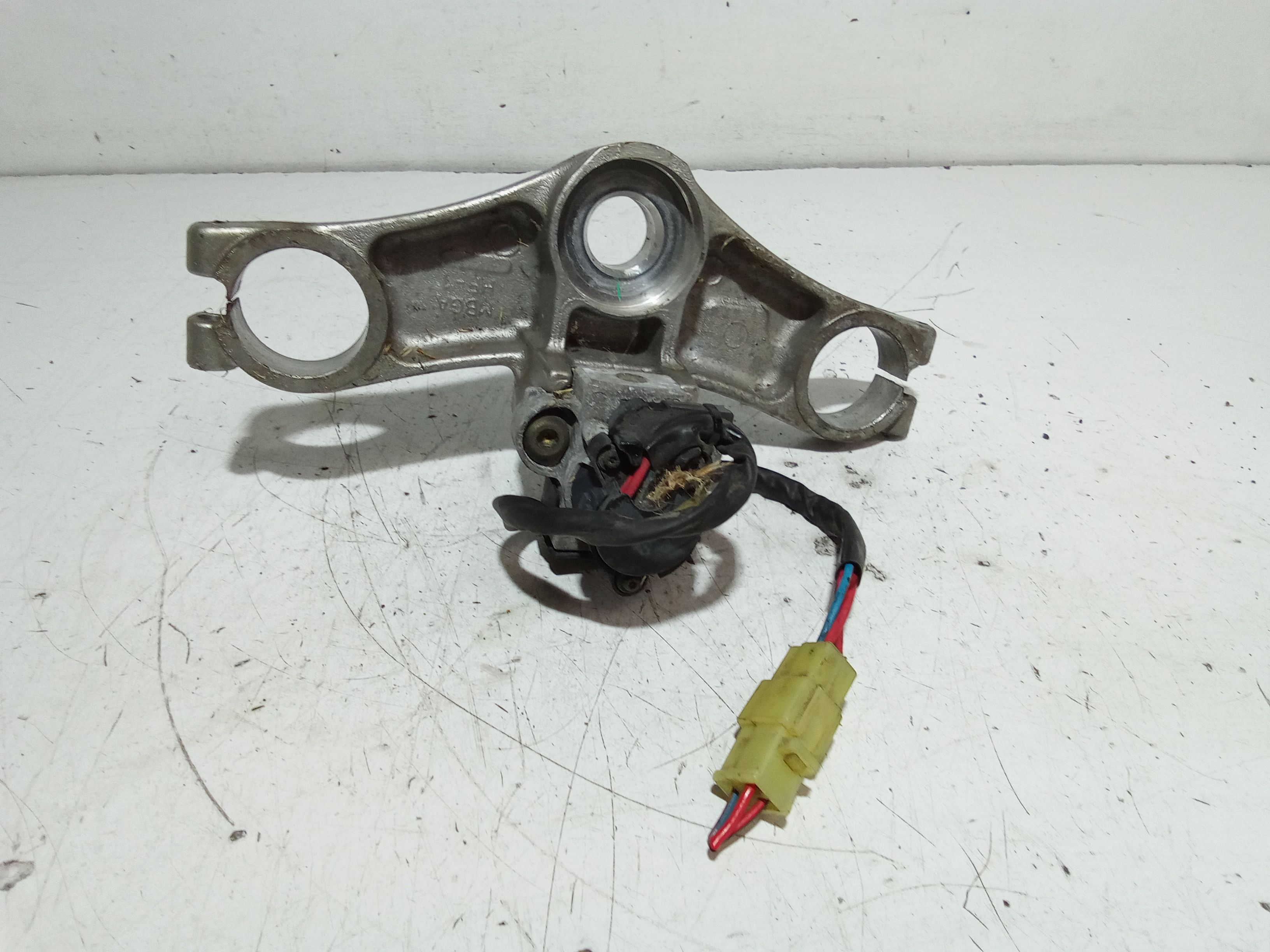 Piastra forcella superiore HONDA VFR 800cc (98>01)