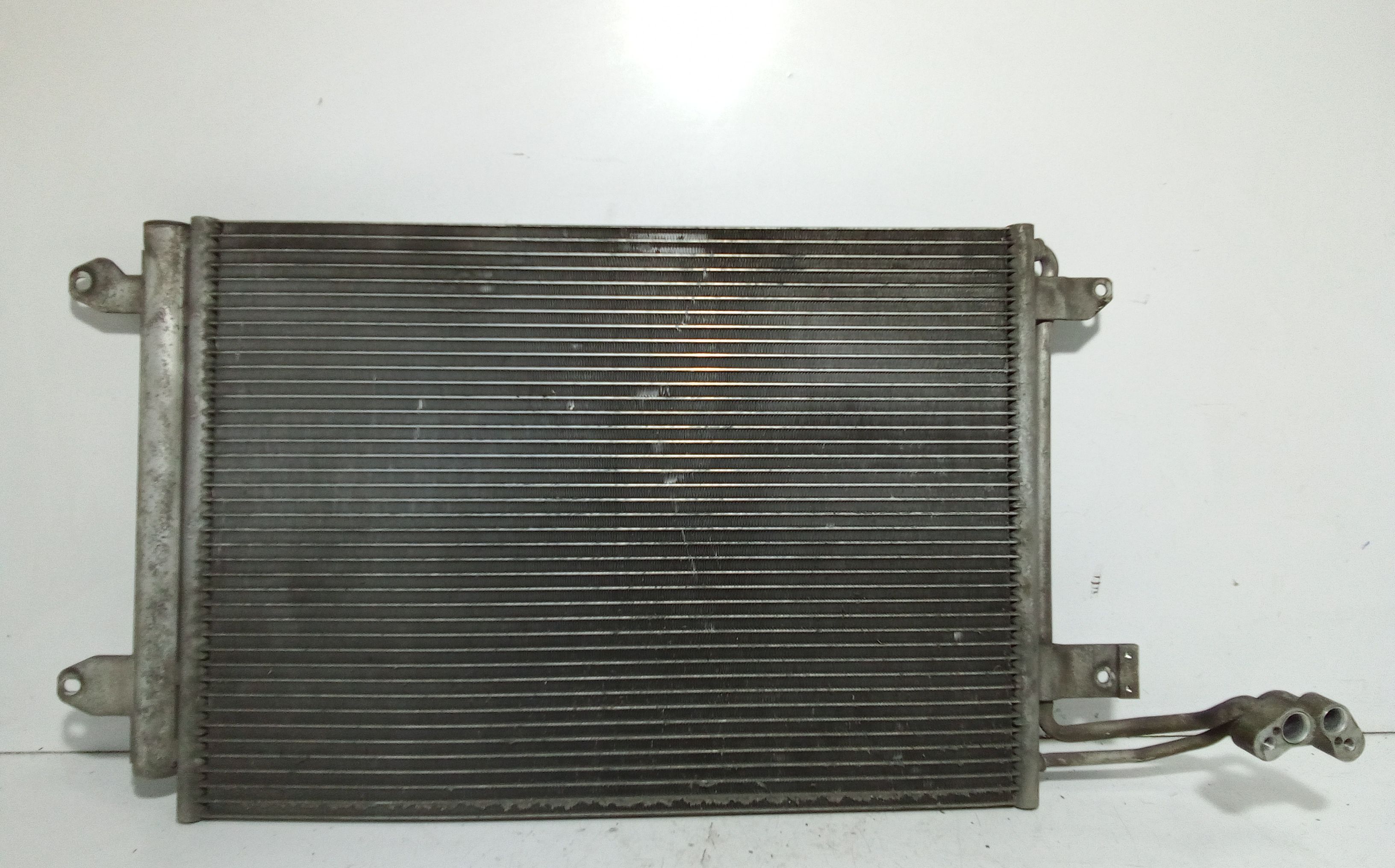 Condensatore VOLKSWAGEN Caddy 4 Serie