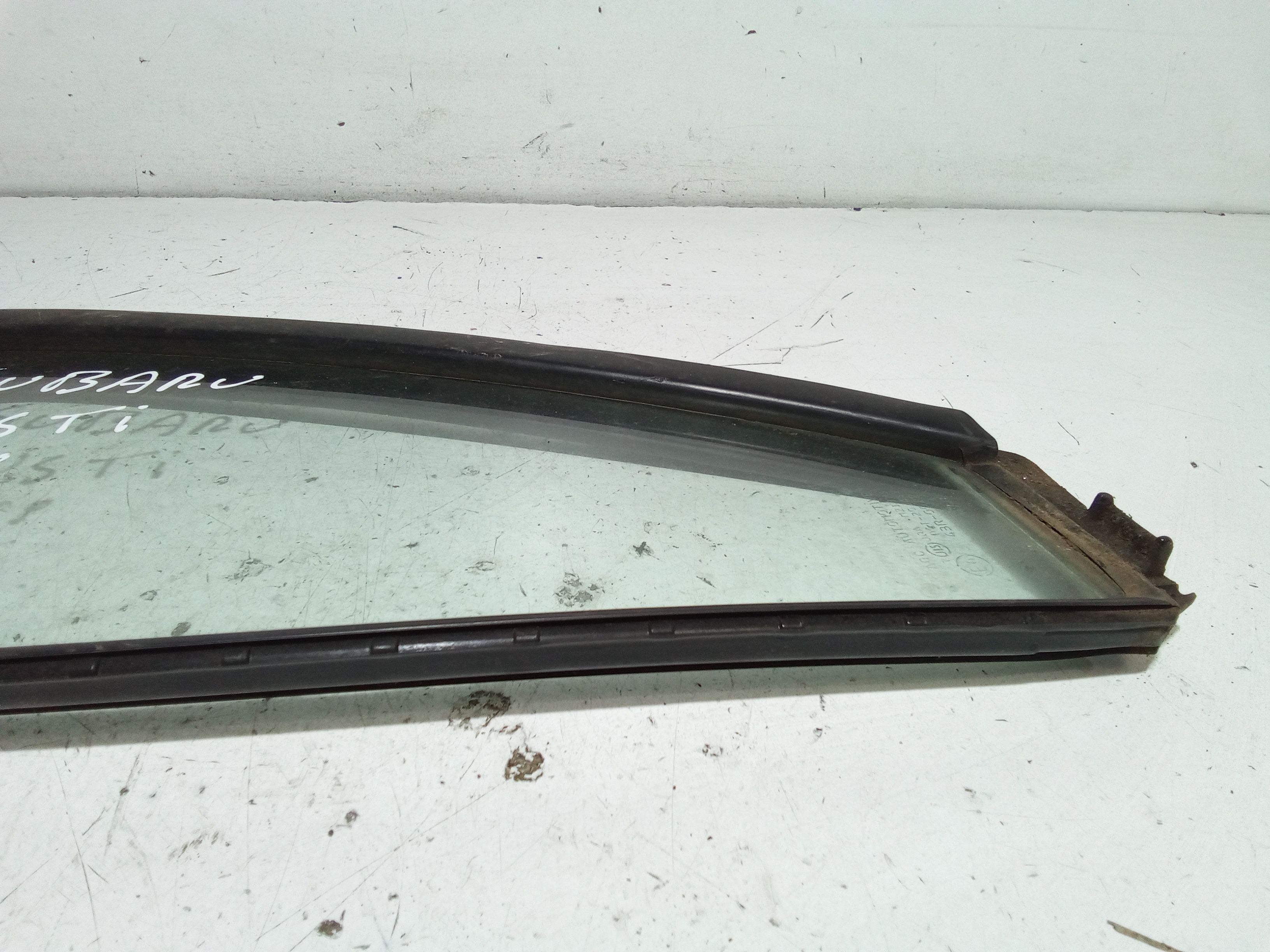 Deflettore posteriore SX SUBARU Justy 3 Serie