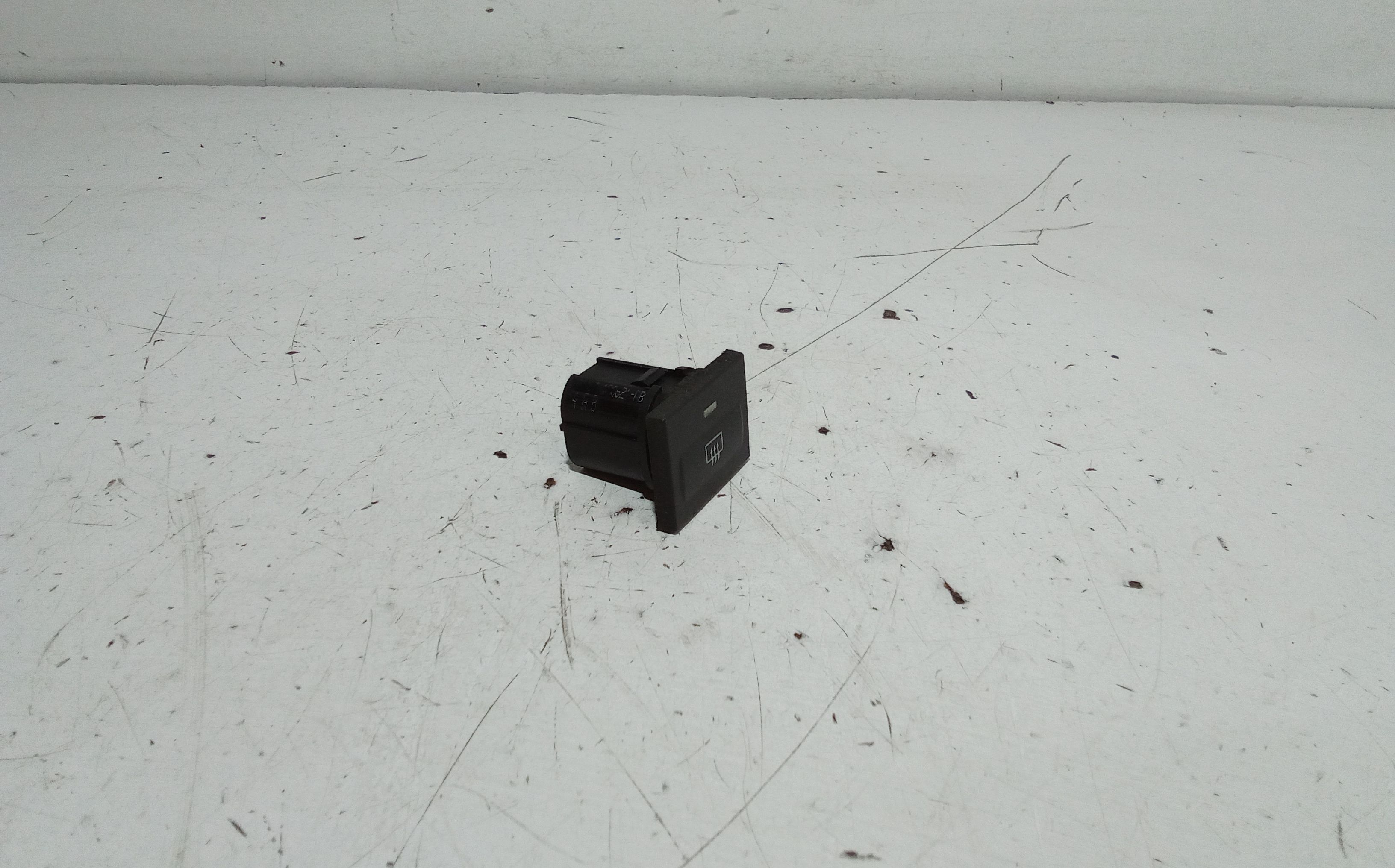 Pulsante Tergilunotto posteriore FORD C - Max Serie (03>07)