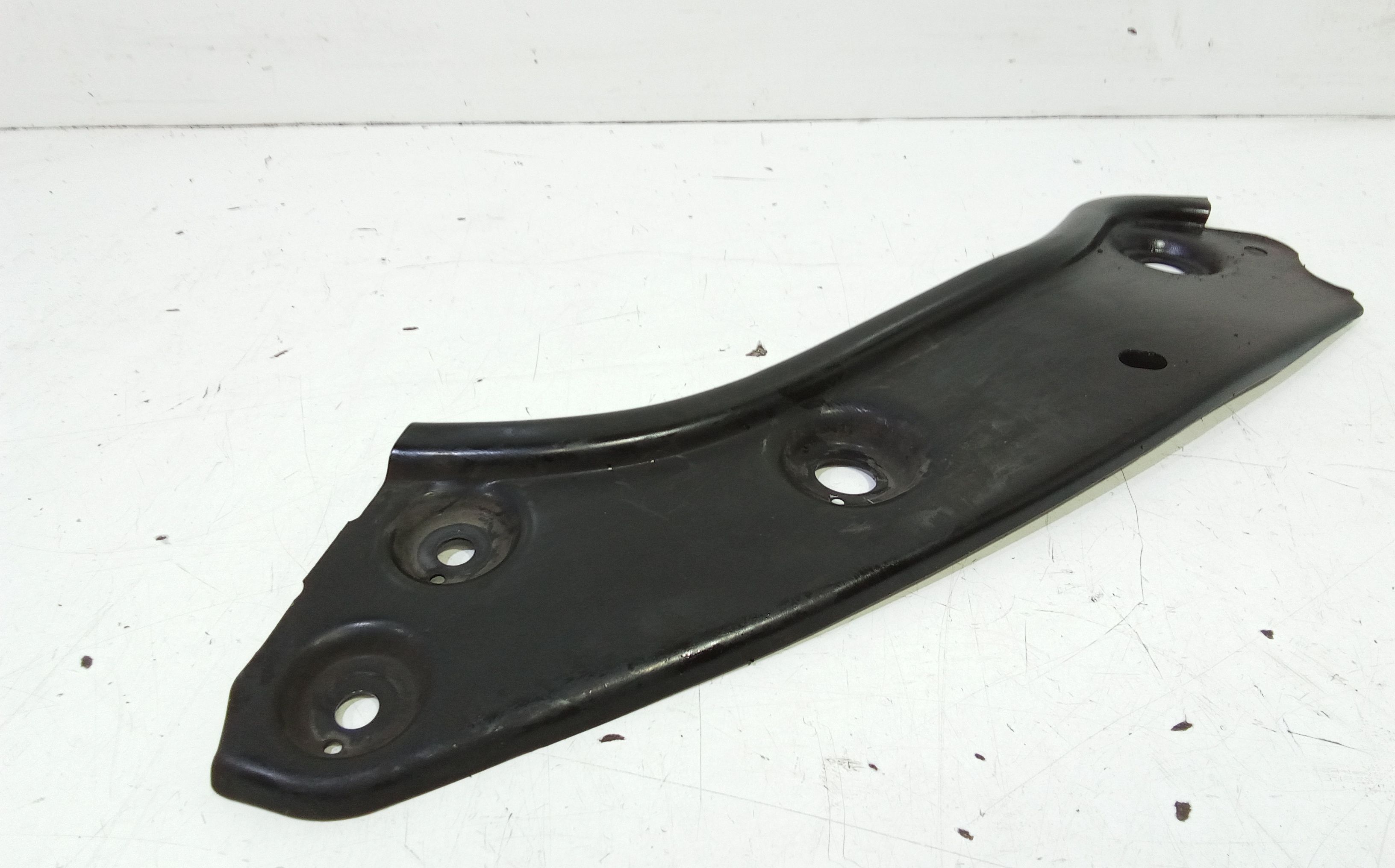 Supporto Faro Sinistro VOLKSWAGEN Caddy 4 Serie