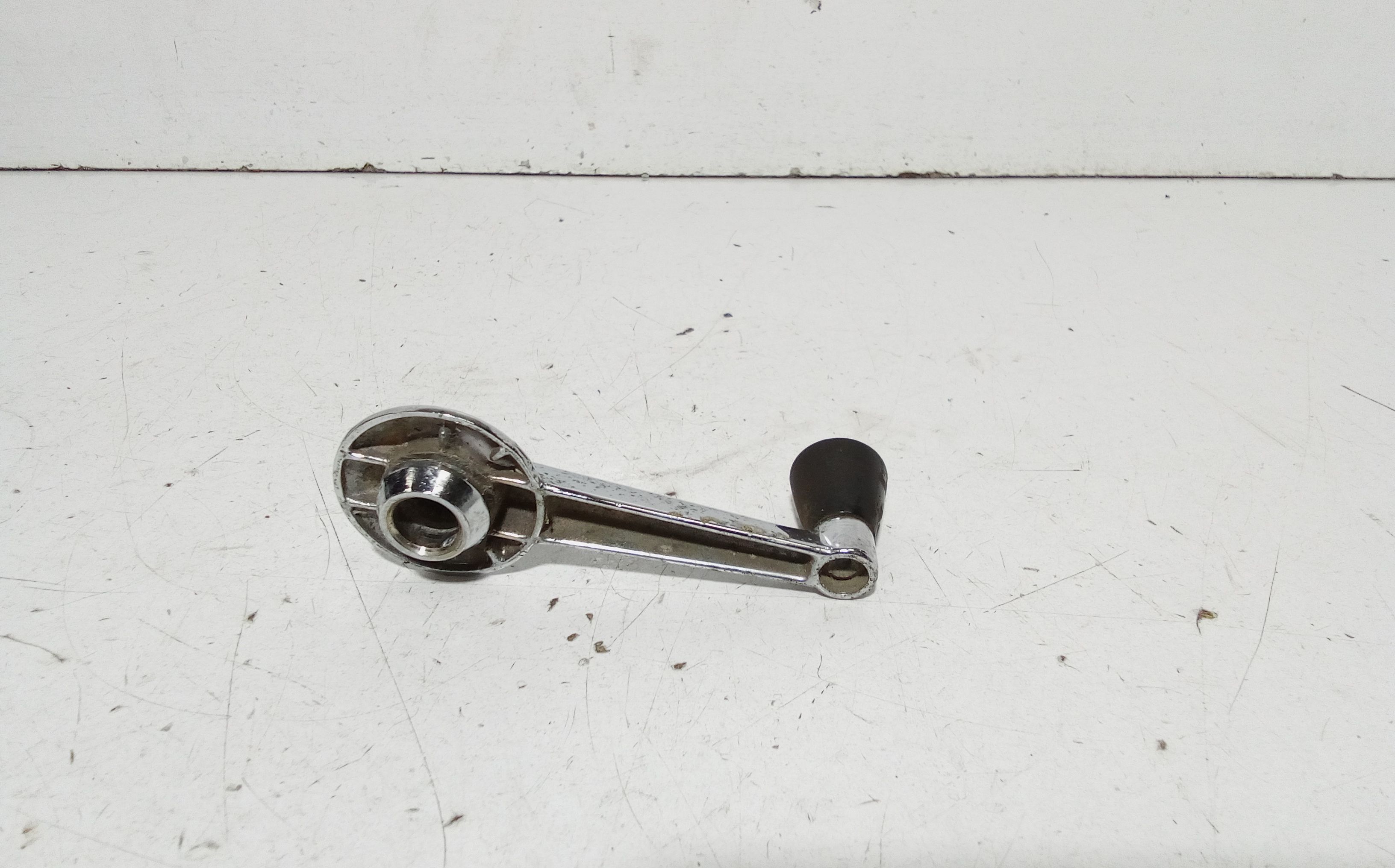 maniglia alzavetri anteriore dx passeggero FIAT 850 1 Serie