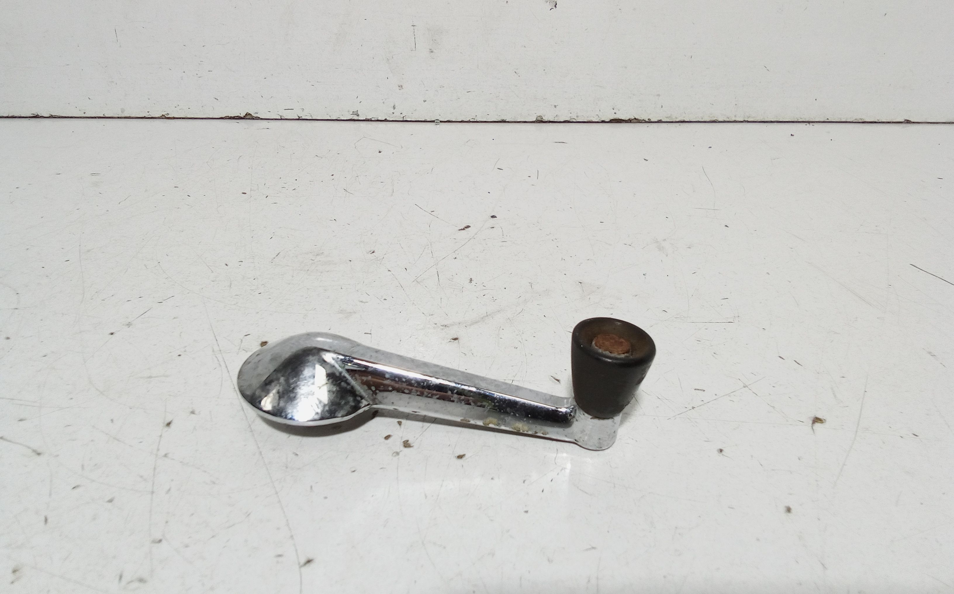 maniglia alzavetri anteriore dx passeggero FIAT 850 1 Serie