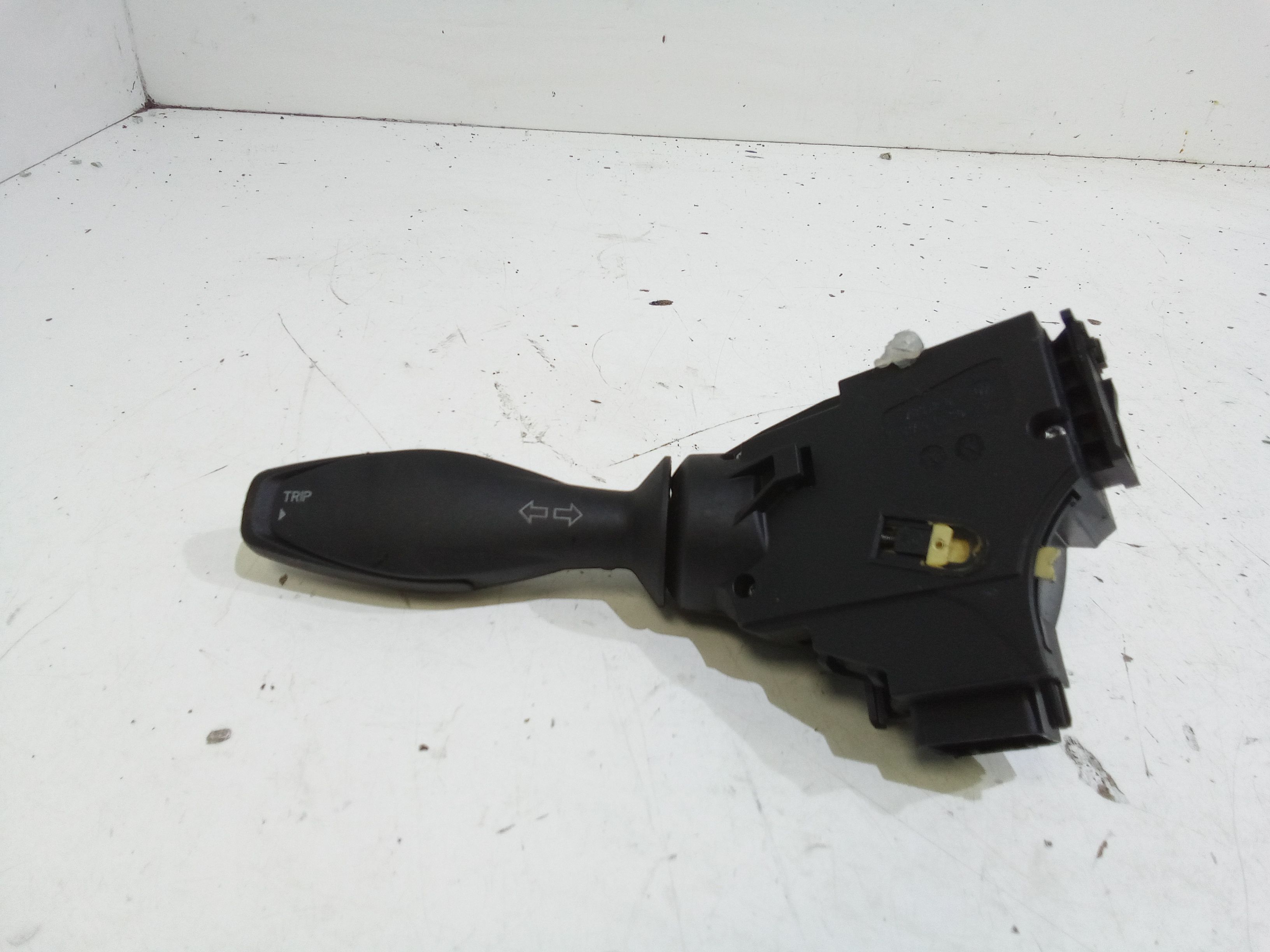 Devioluci sinistro FORD Fiesta 6 Serie