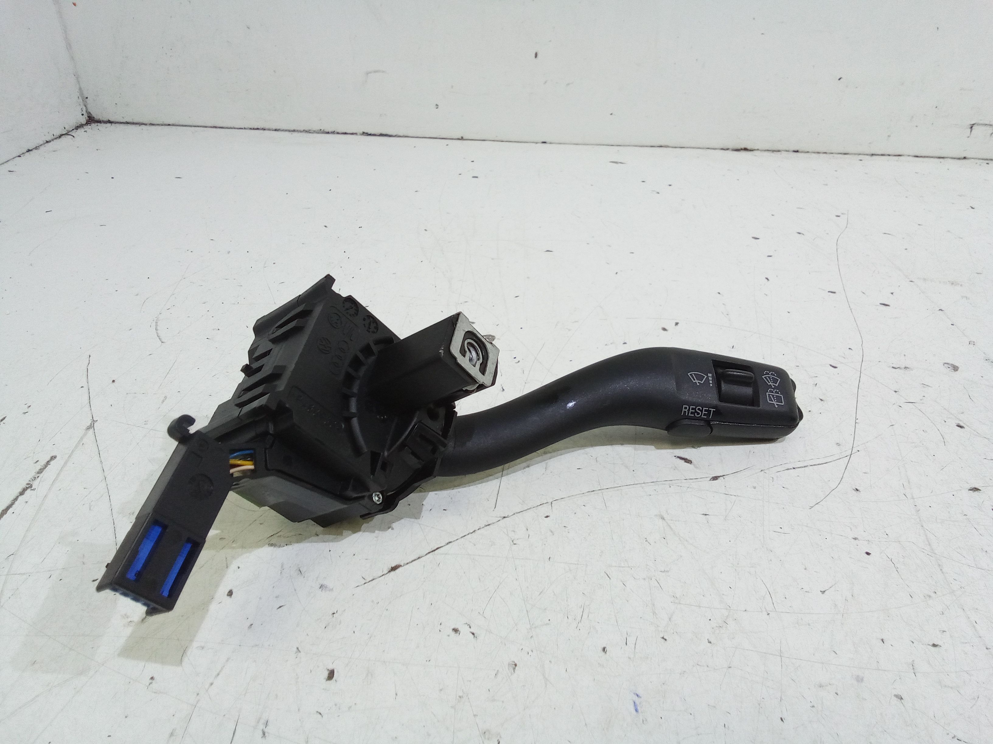 Devioluci destro AUDI A3 Sportback Serie (8PA) (04>08)