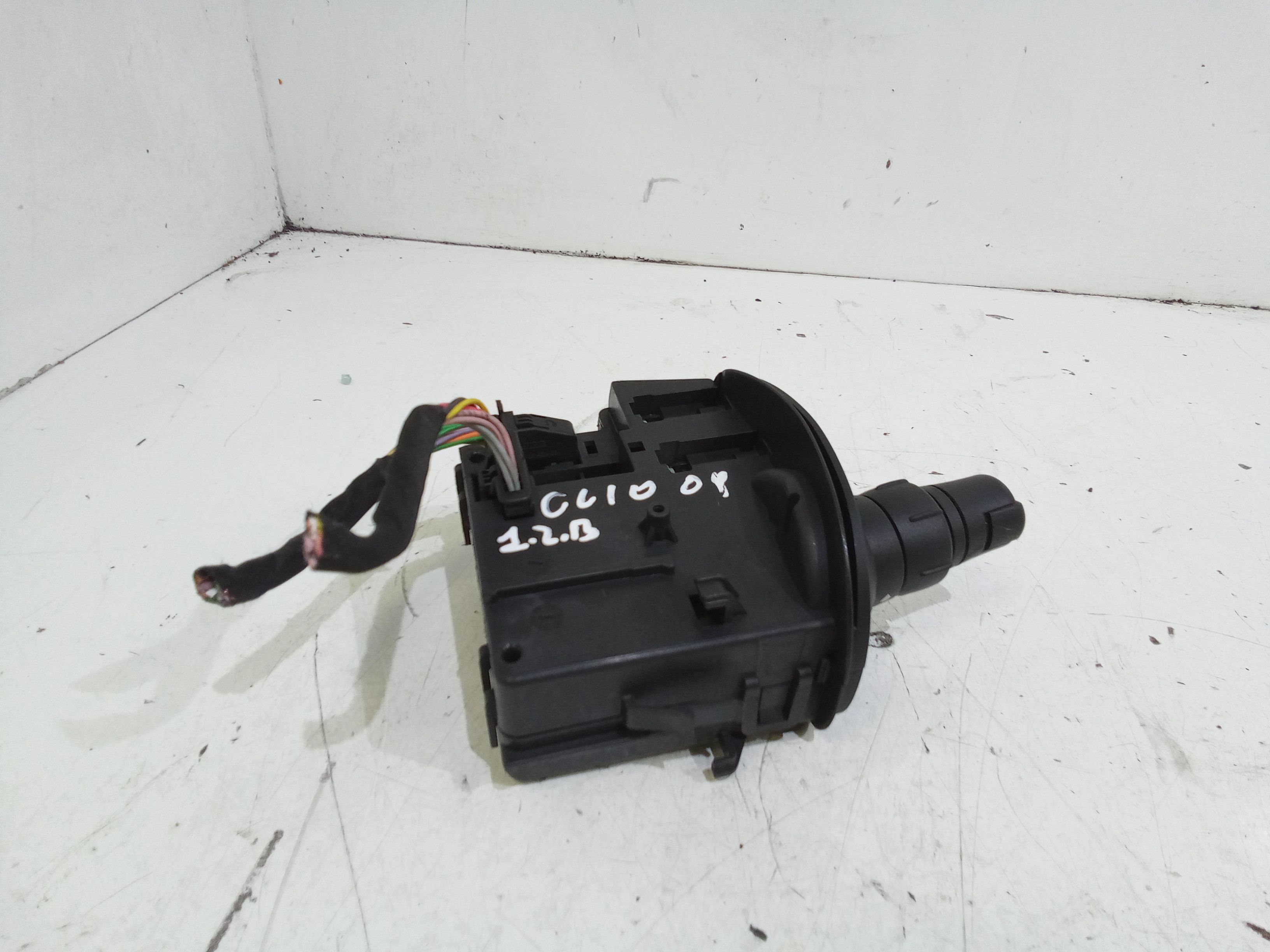 Devioluci destro RENAULT Clio Serie (08>15)