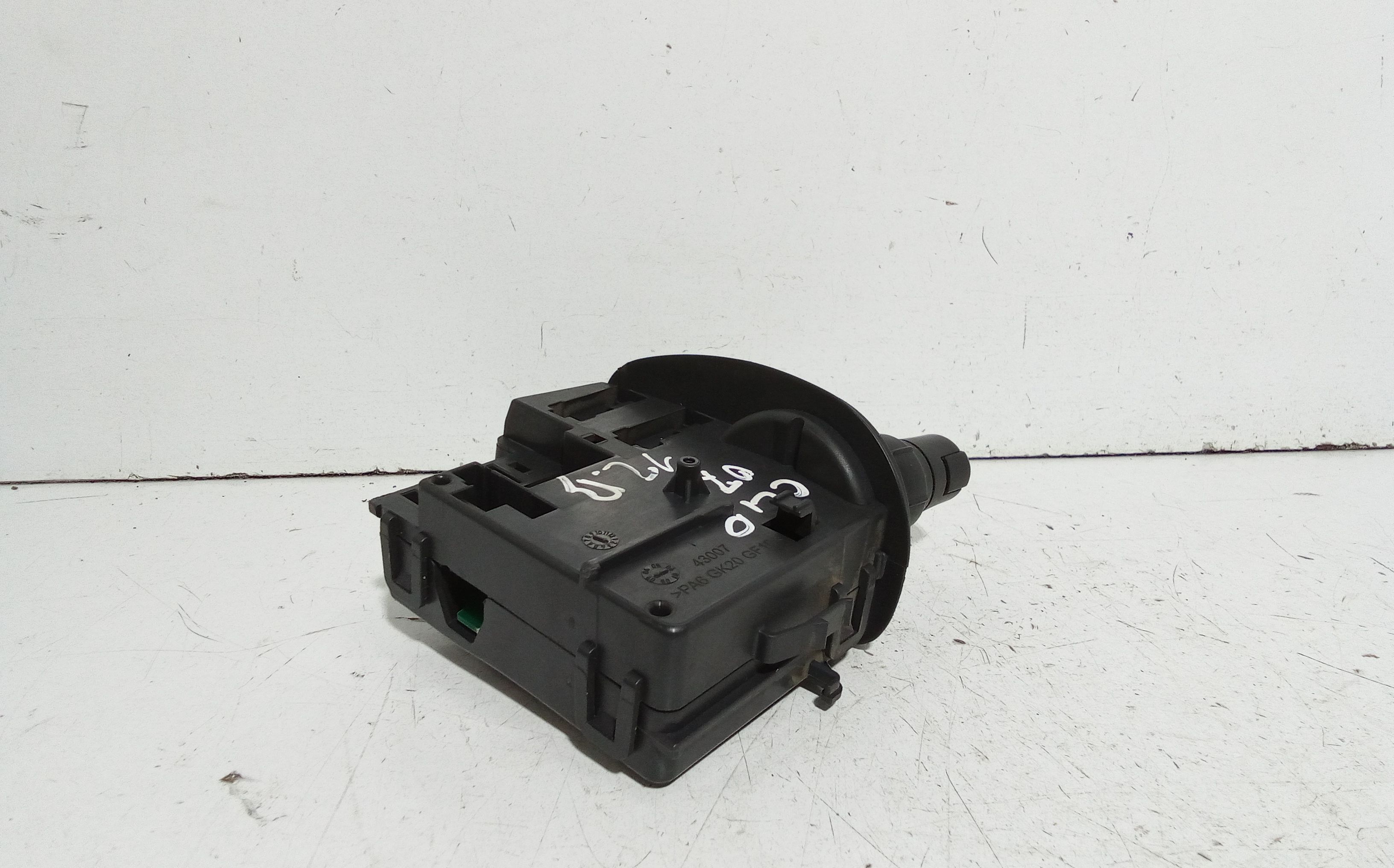 Devioluci destro RENAULT Clio Serie (04>08)